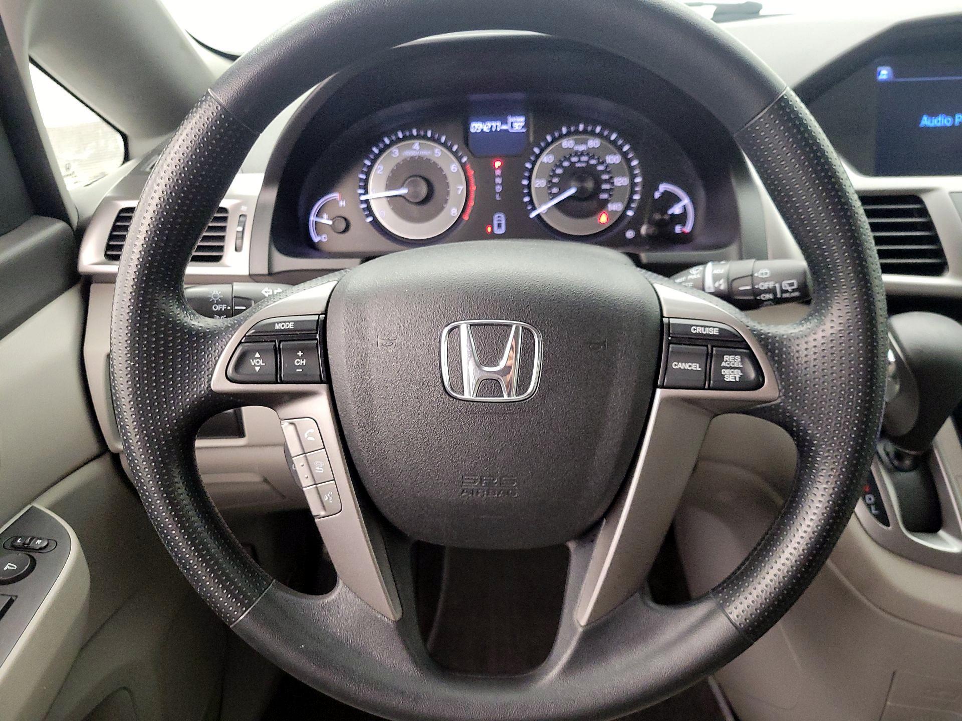 Thumbnail: 2016 Honda Odyssey - 10