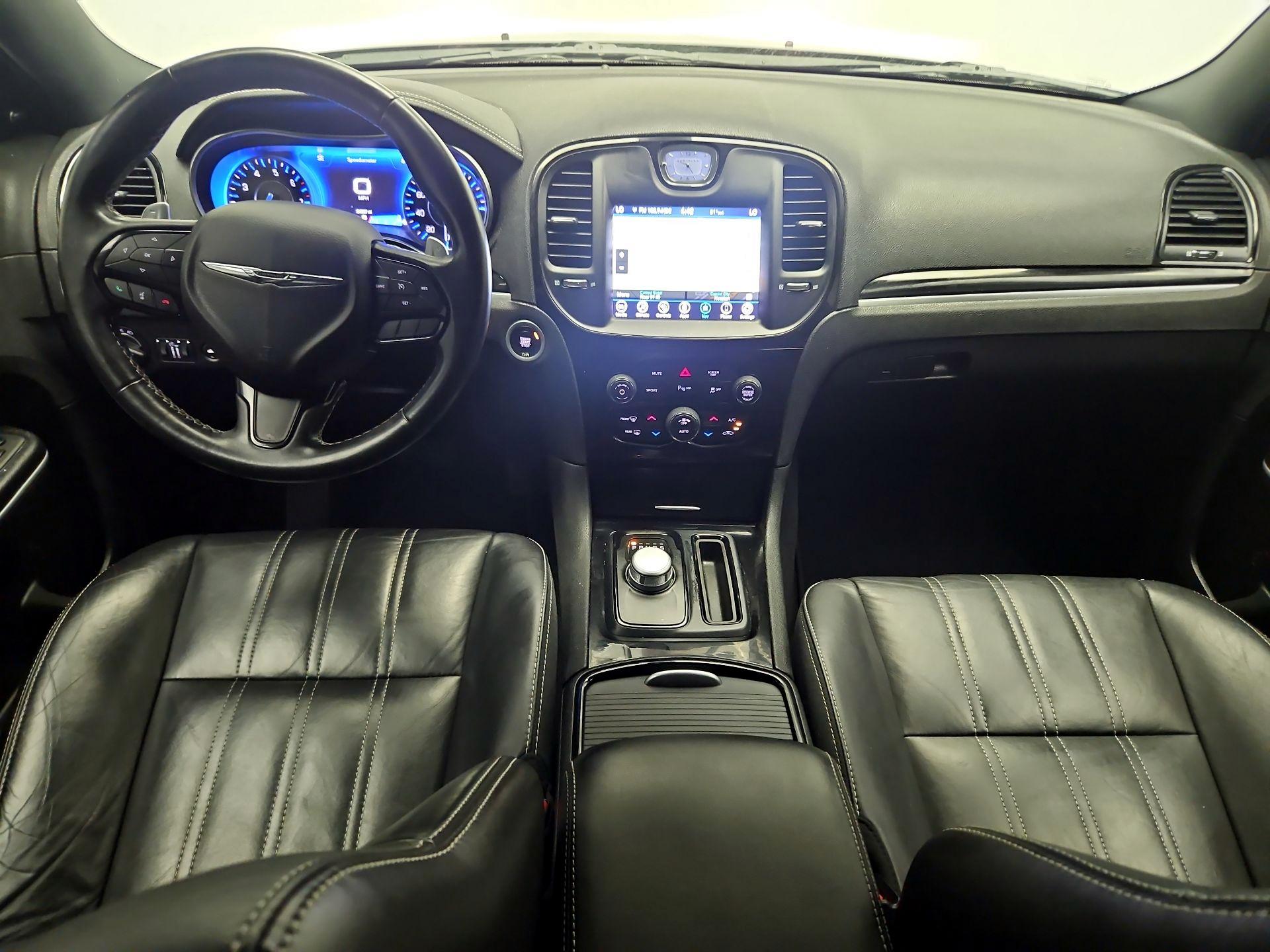 Thumbnail: 2021 Chrysler 300 - 9