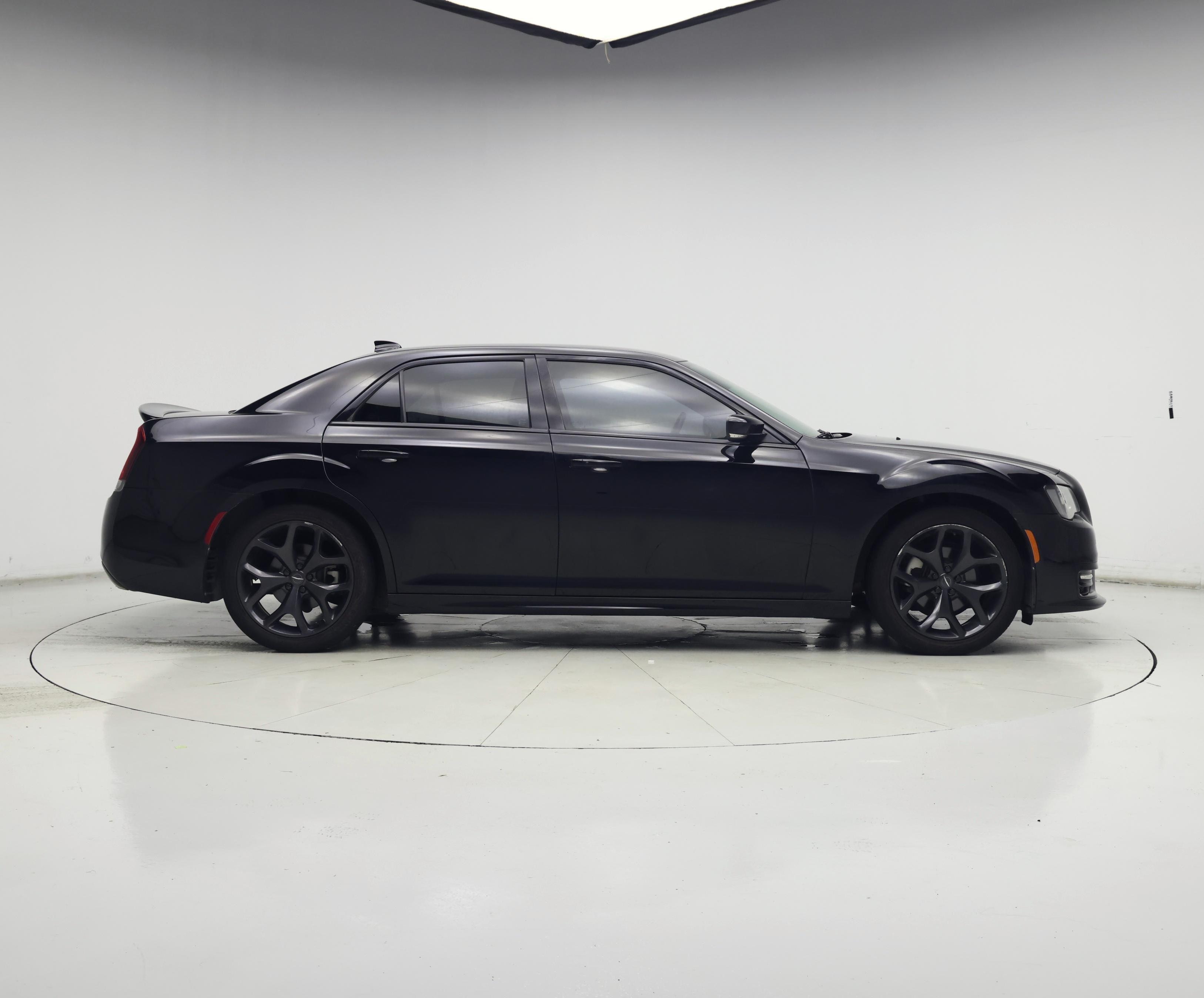 Thumbnail: 2021 Chrysler 300 - 7