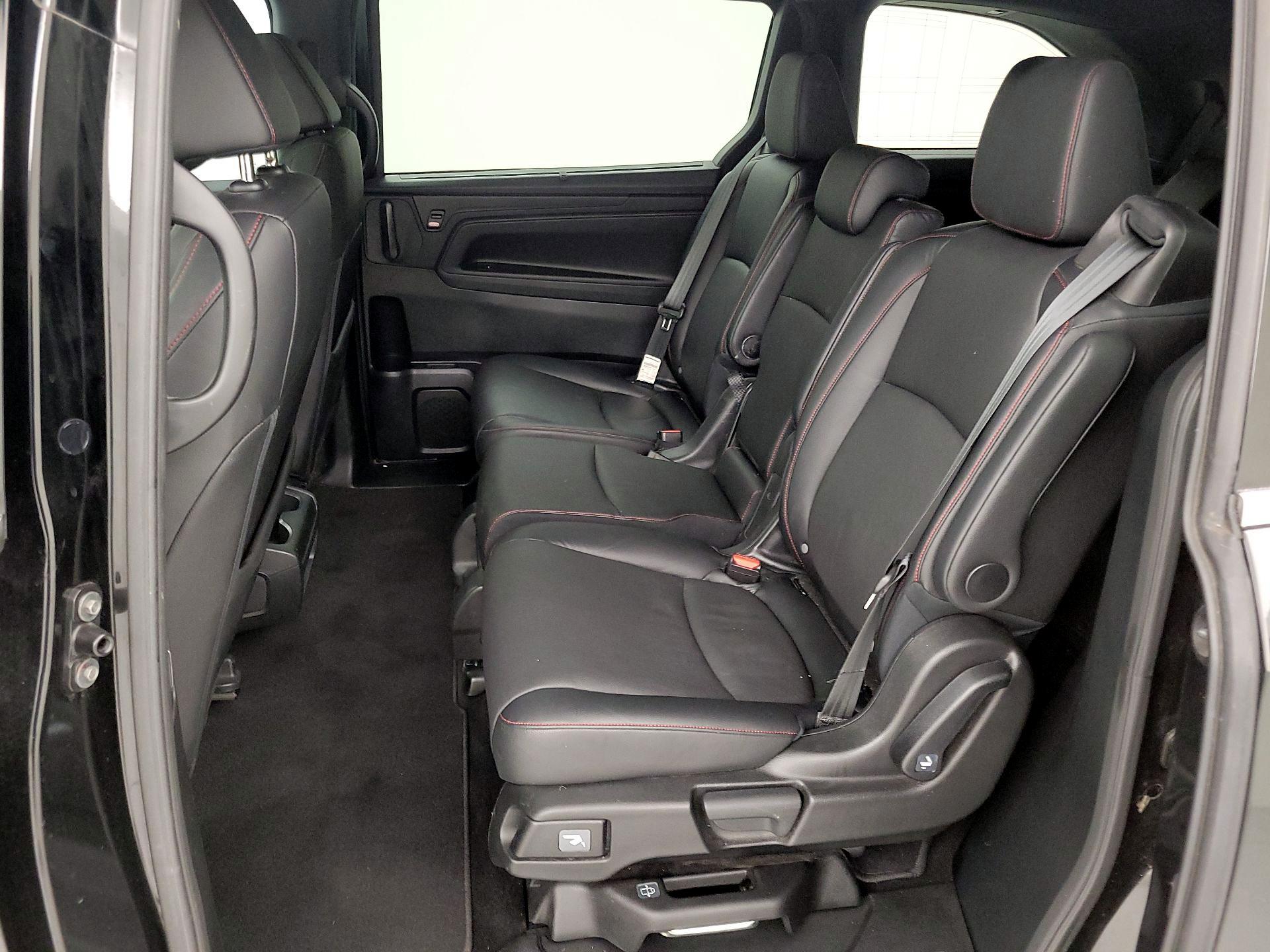 Thumbnail: 2023 Honda Odyssey - 20