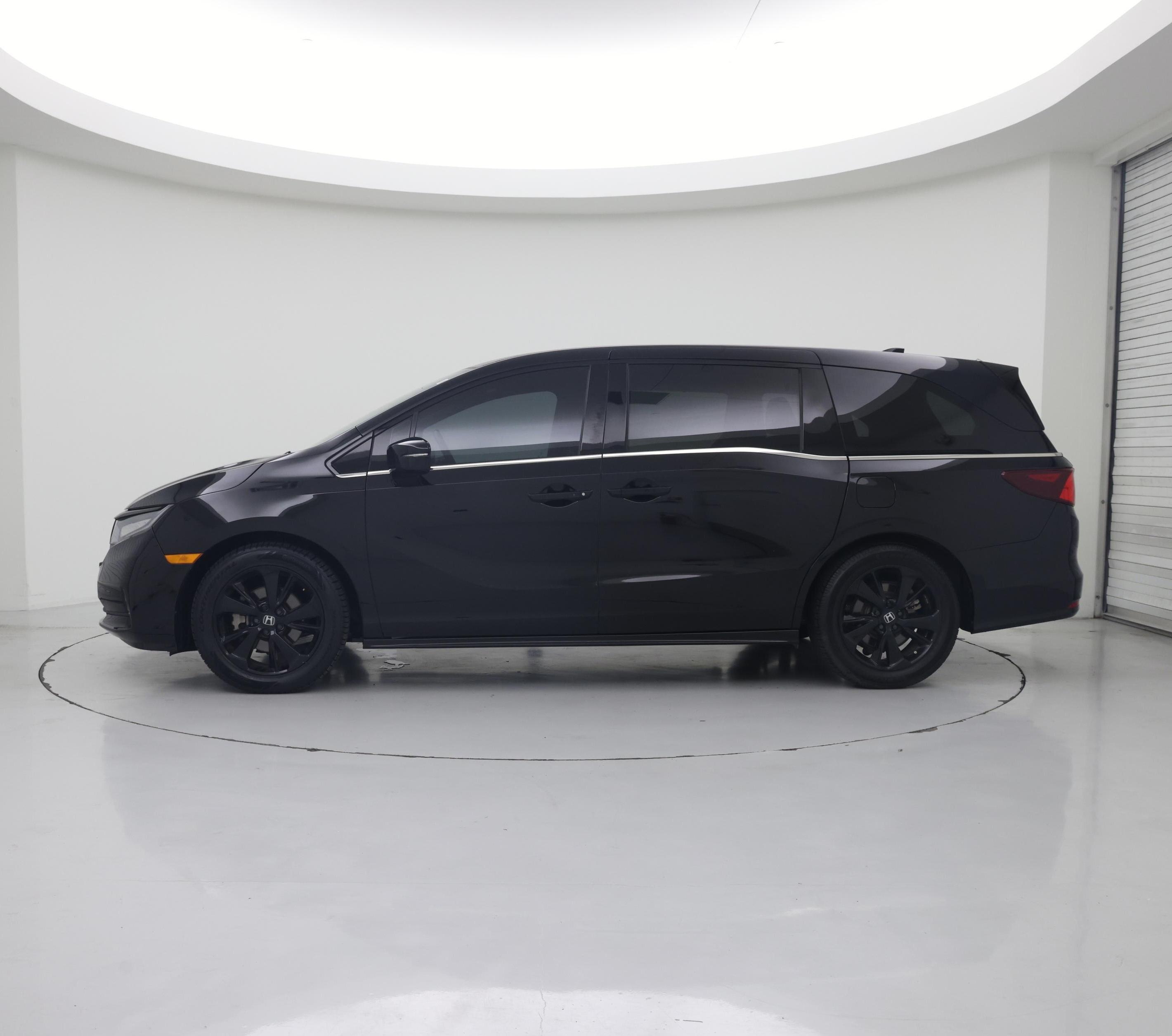 Thumbnail: 2023 Honda Odyssey - 3