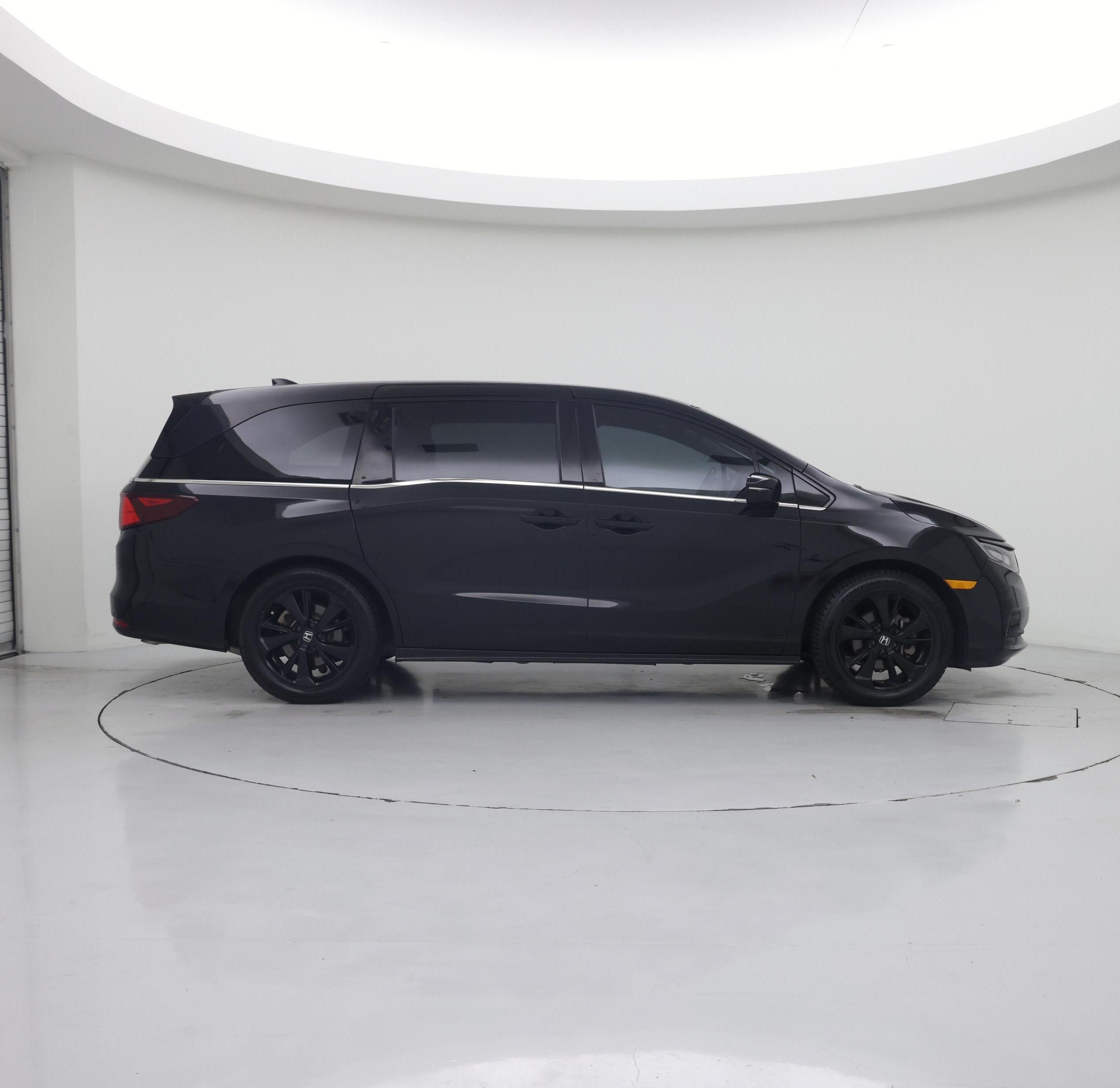 Thumbnail: 2023 Honda Odyssey - 7