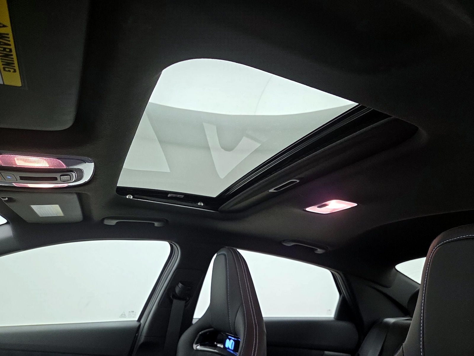Sunroof(s) & Overhead Airbags