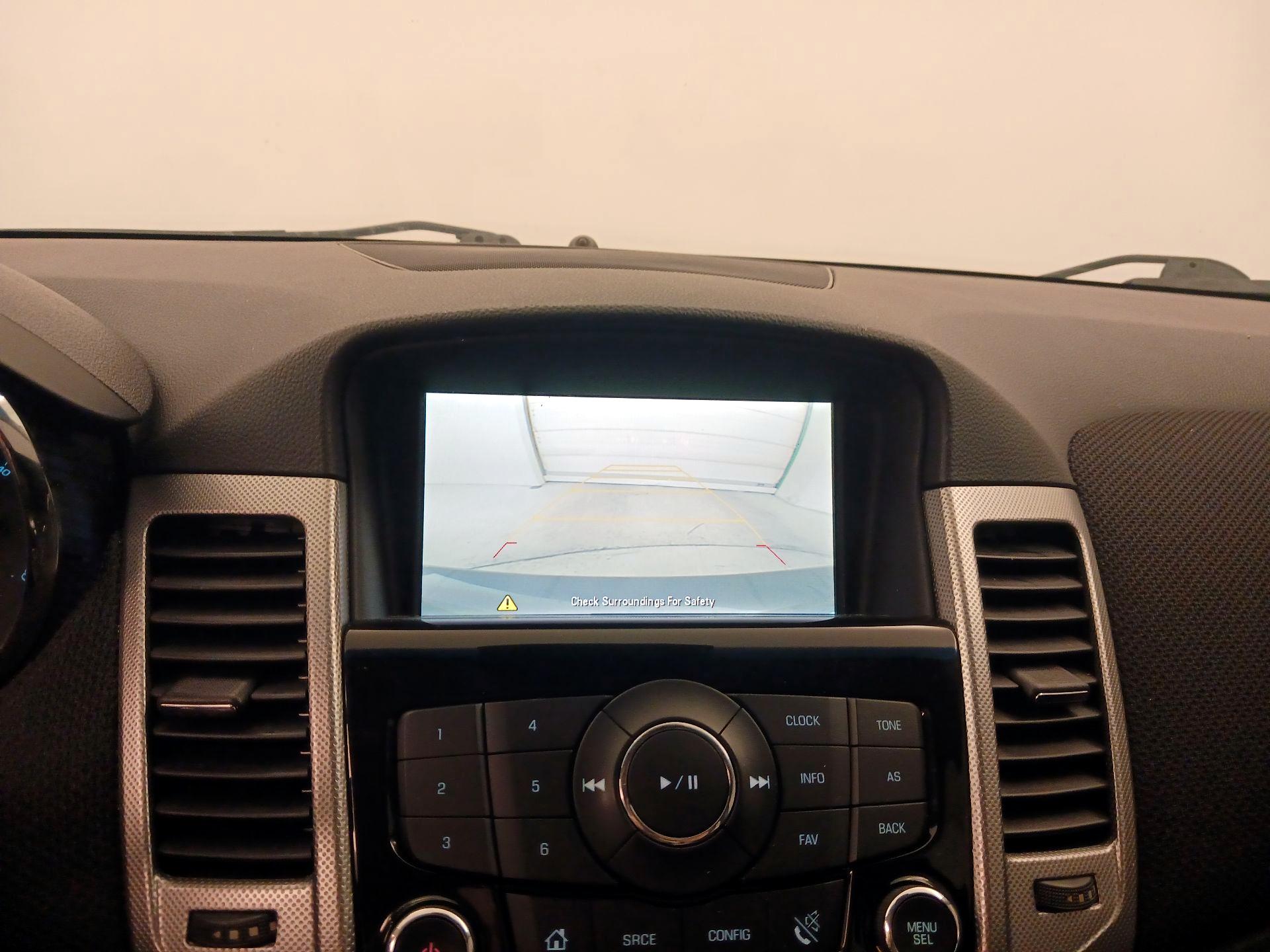 Thumbnail: 2015 Chevrolet Cruze - 15