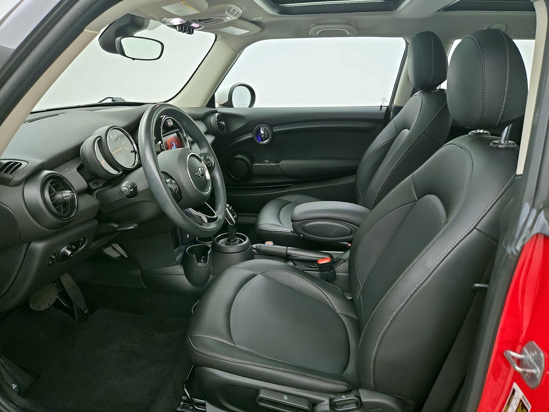 Thumbnail: 2020 MINI Cooper Hardtop - 11
