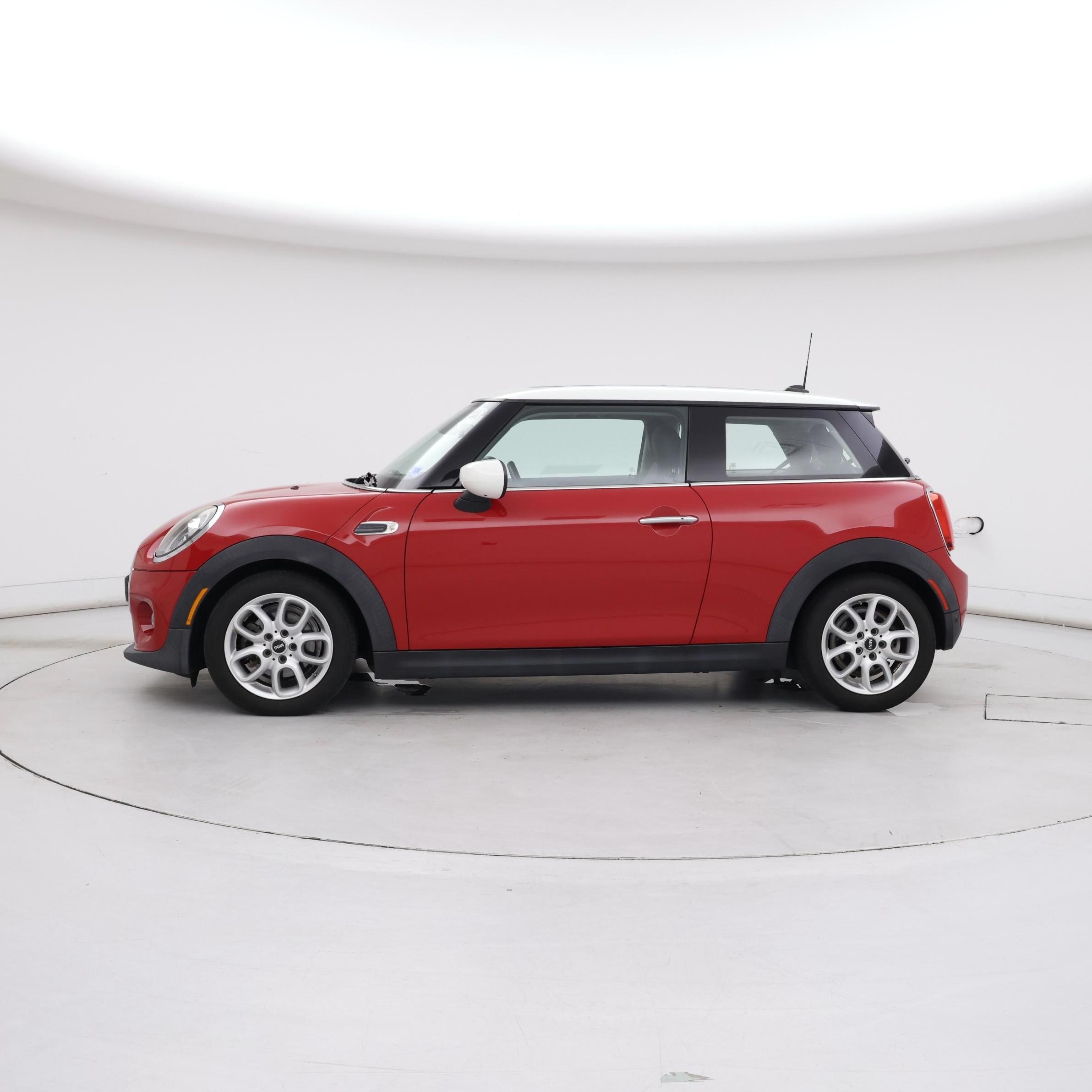 Thumbnail: 2020 MINI Cooper Hardtop - 3