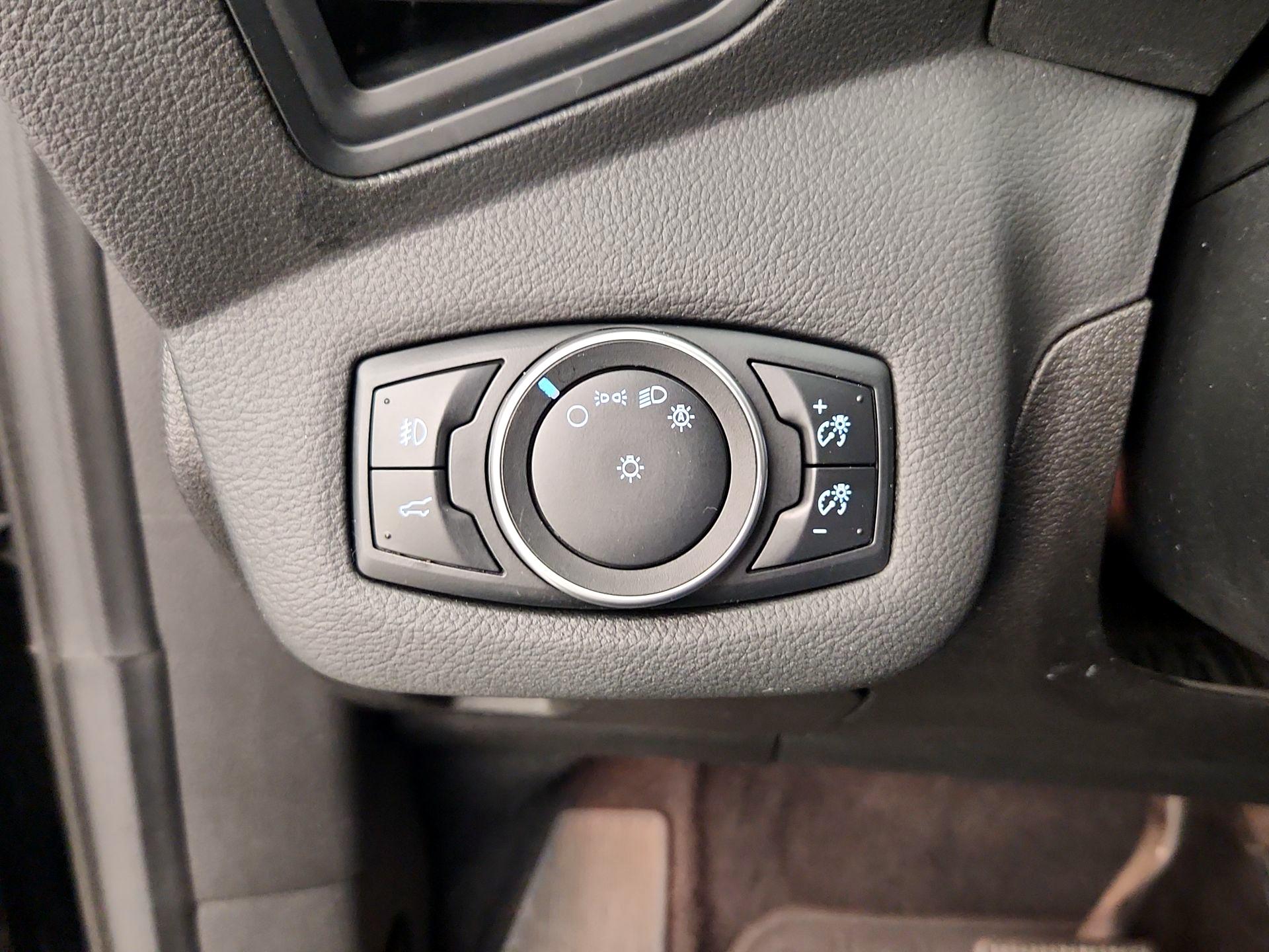 Thumbnail: 2017 Ford Escape - 13