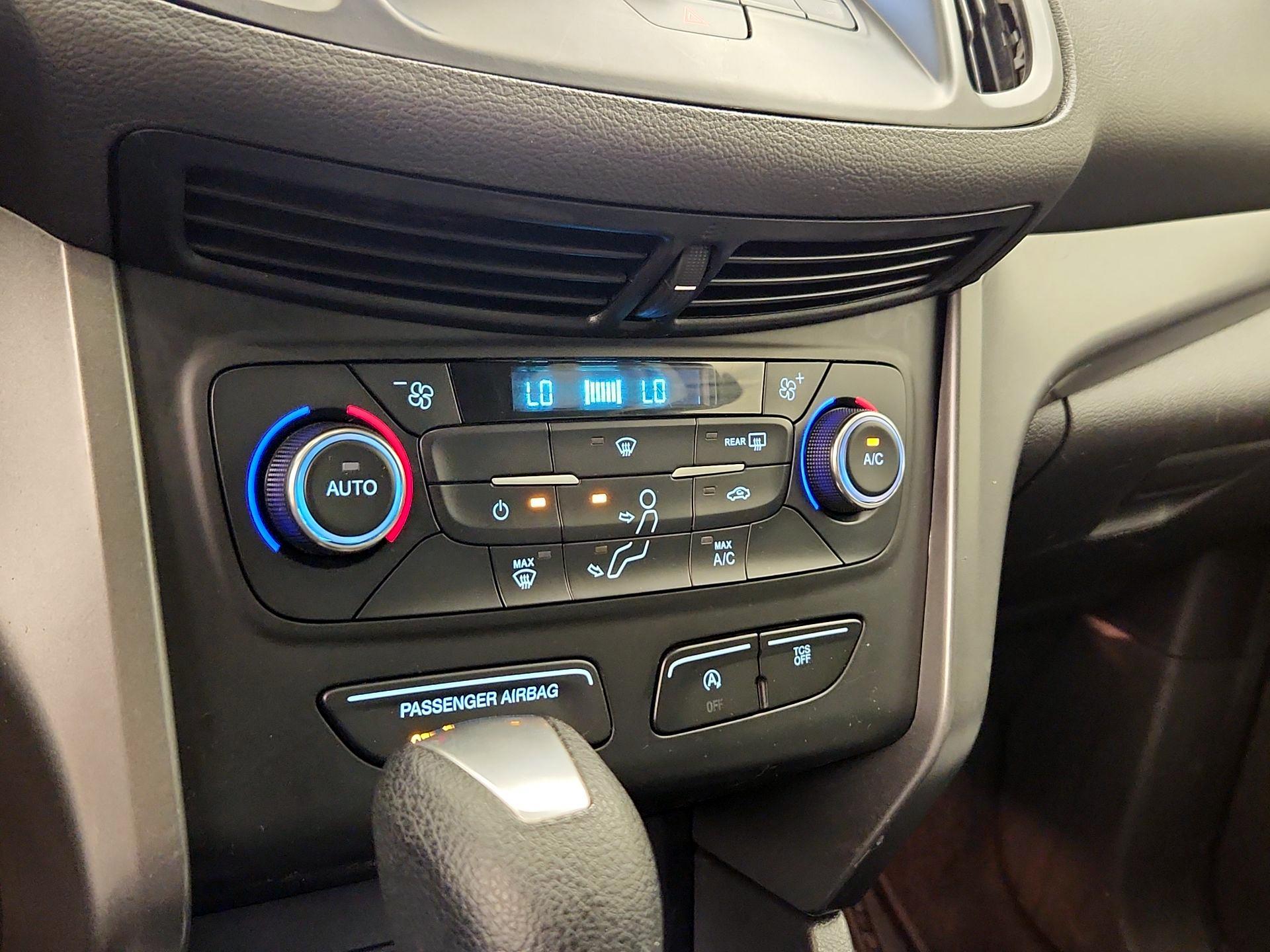 Thumbnail: 2017 Ford Escape - 16