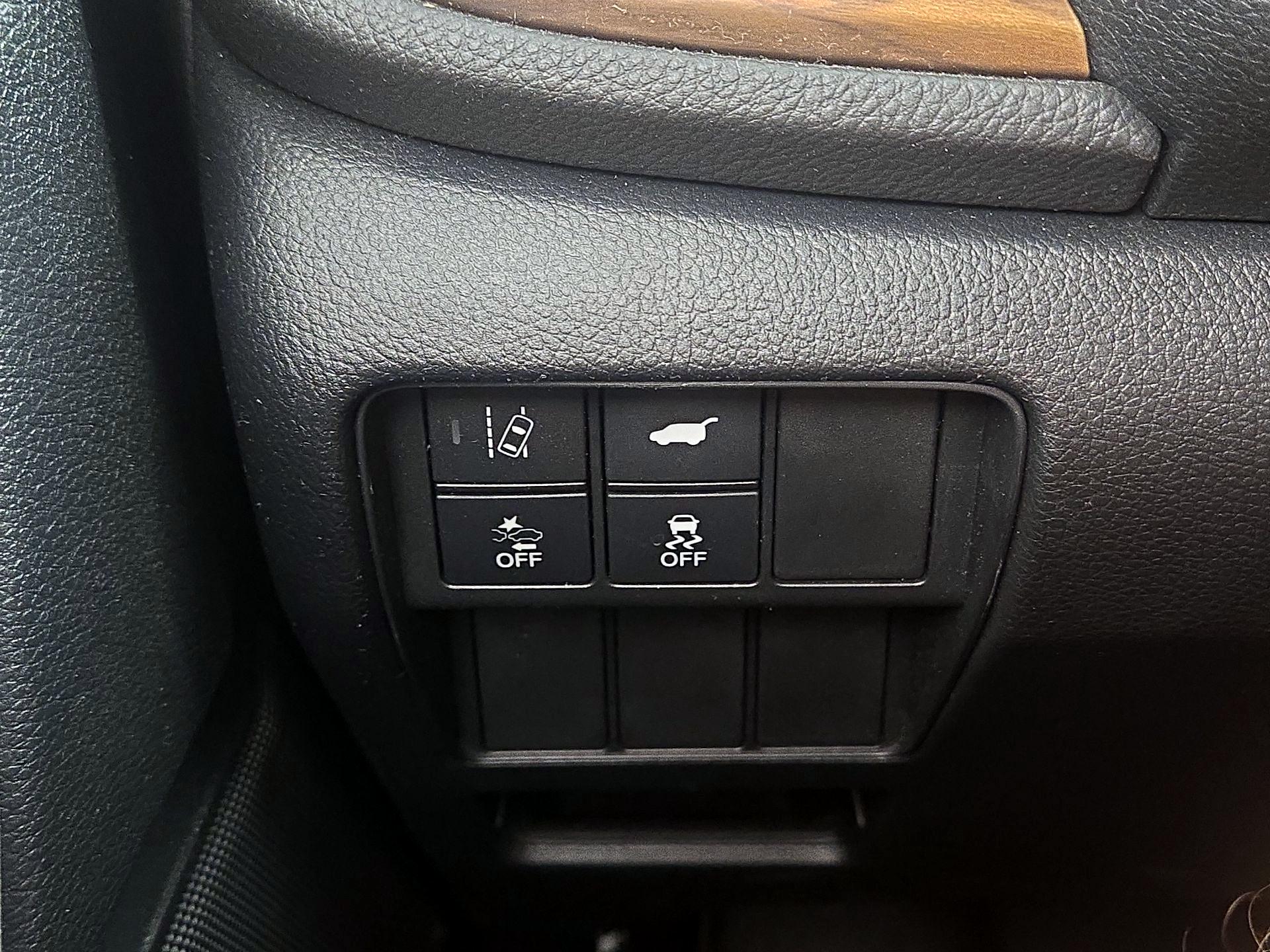 Thumbnail: 2017 Honda CR-V - 13