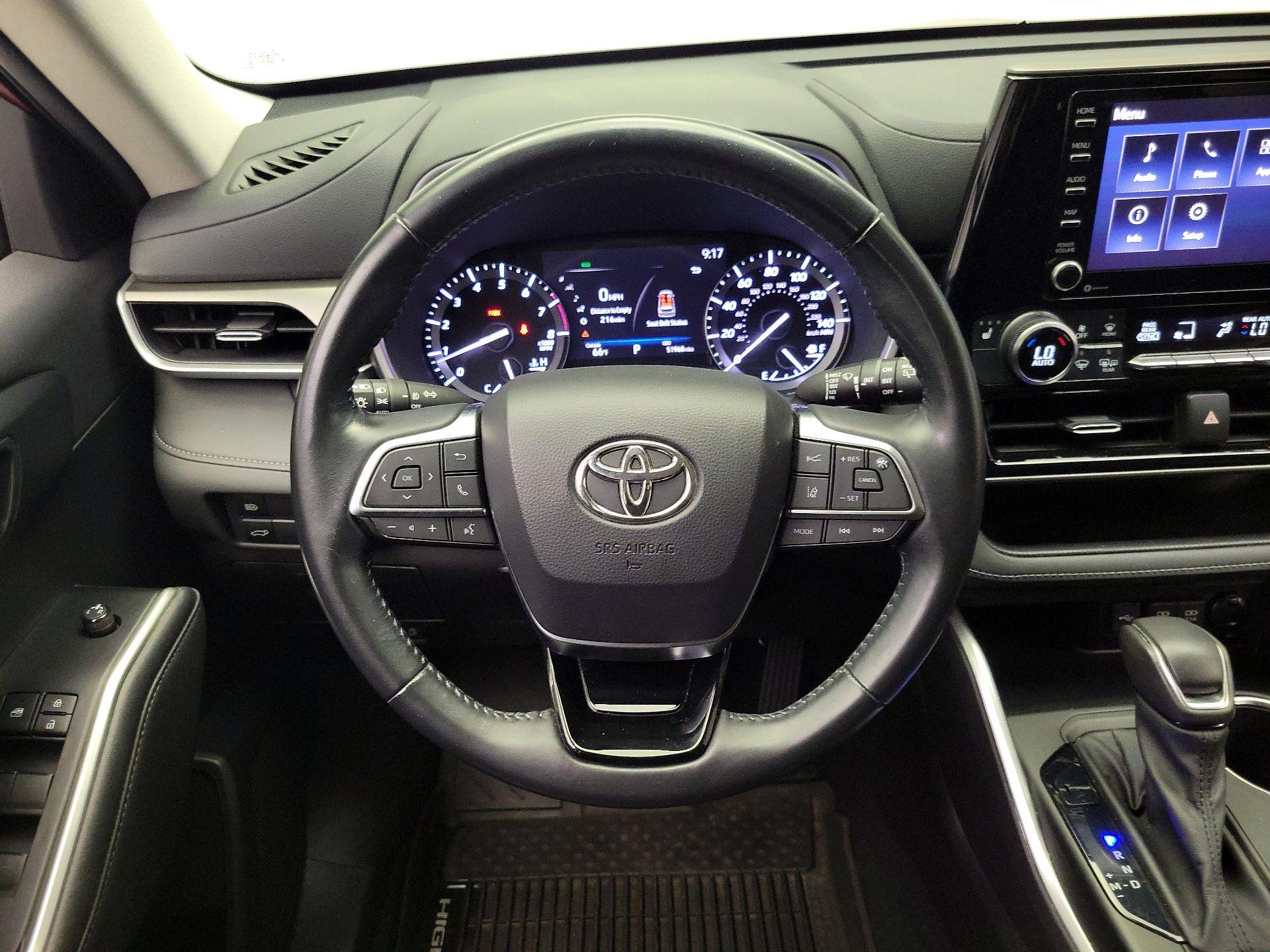 Thumbnail: 2021 Toyota Highlander - 10