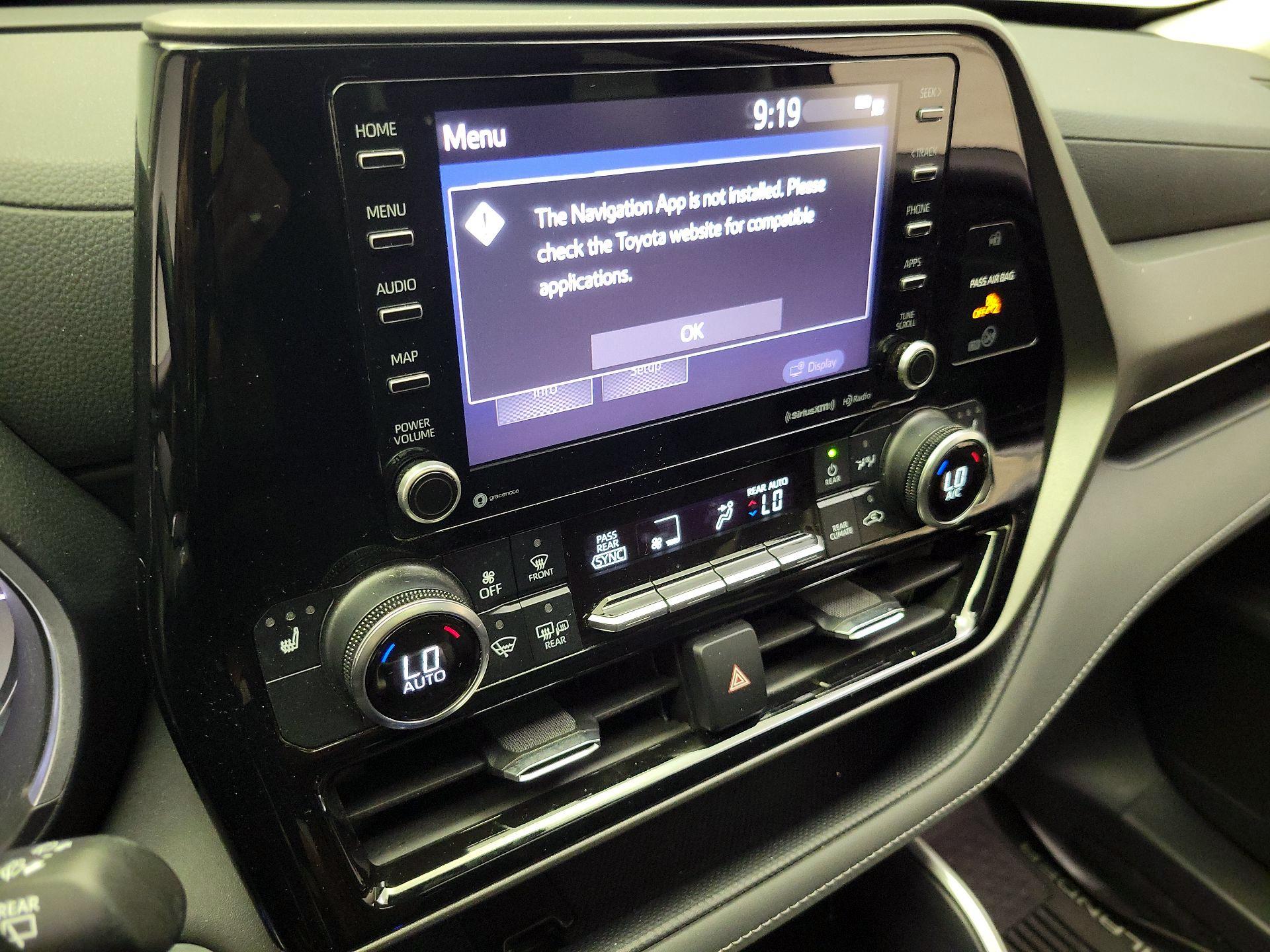 Thumbnail: 2021 Toyota Highlander - 14