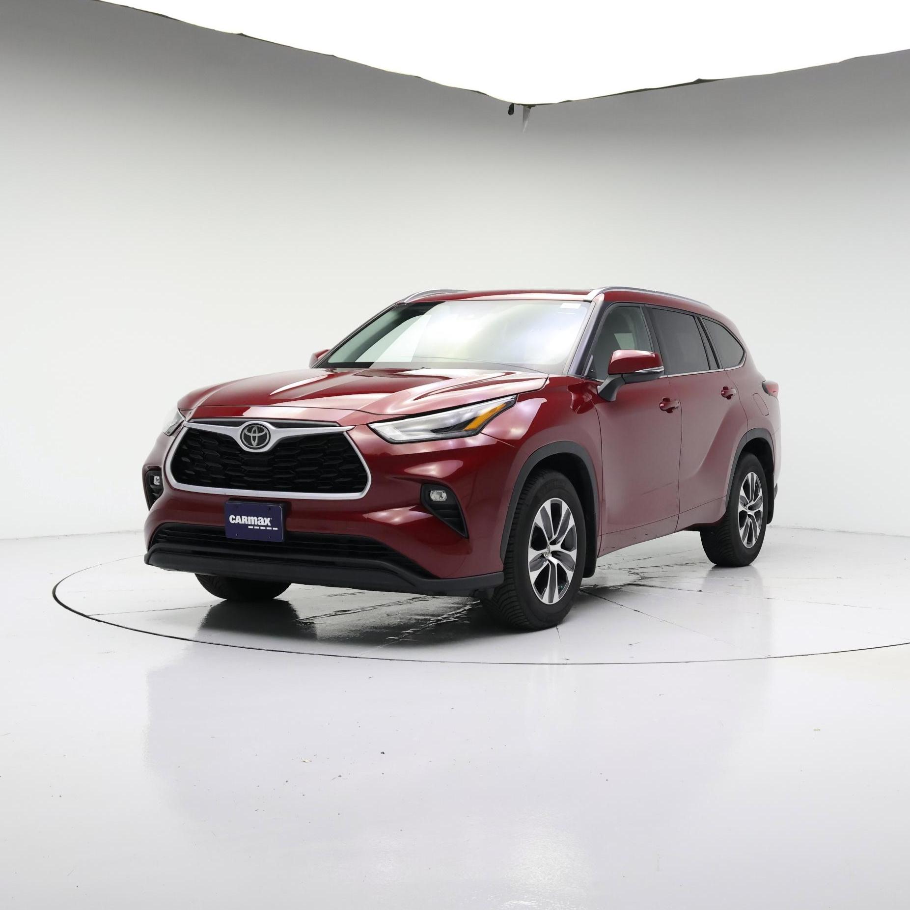 Thumbnail: 2021 Toyota Highlander - 4