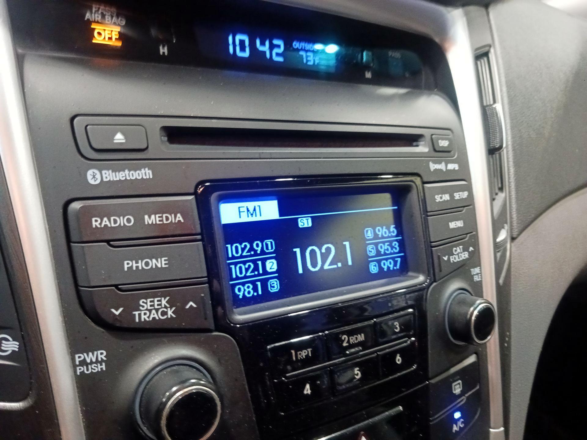 Thumbnail: 2014 Hyundai Sonata - 11