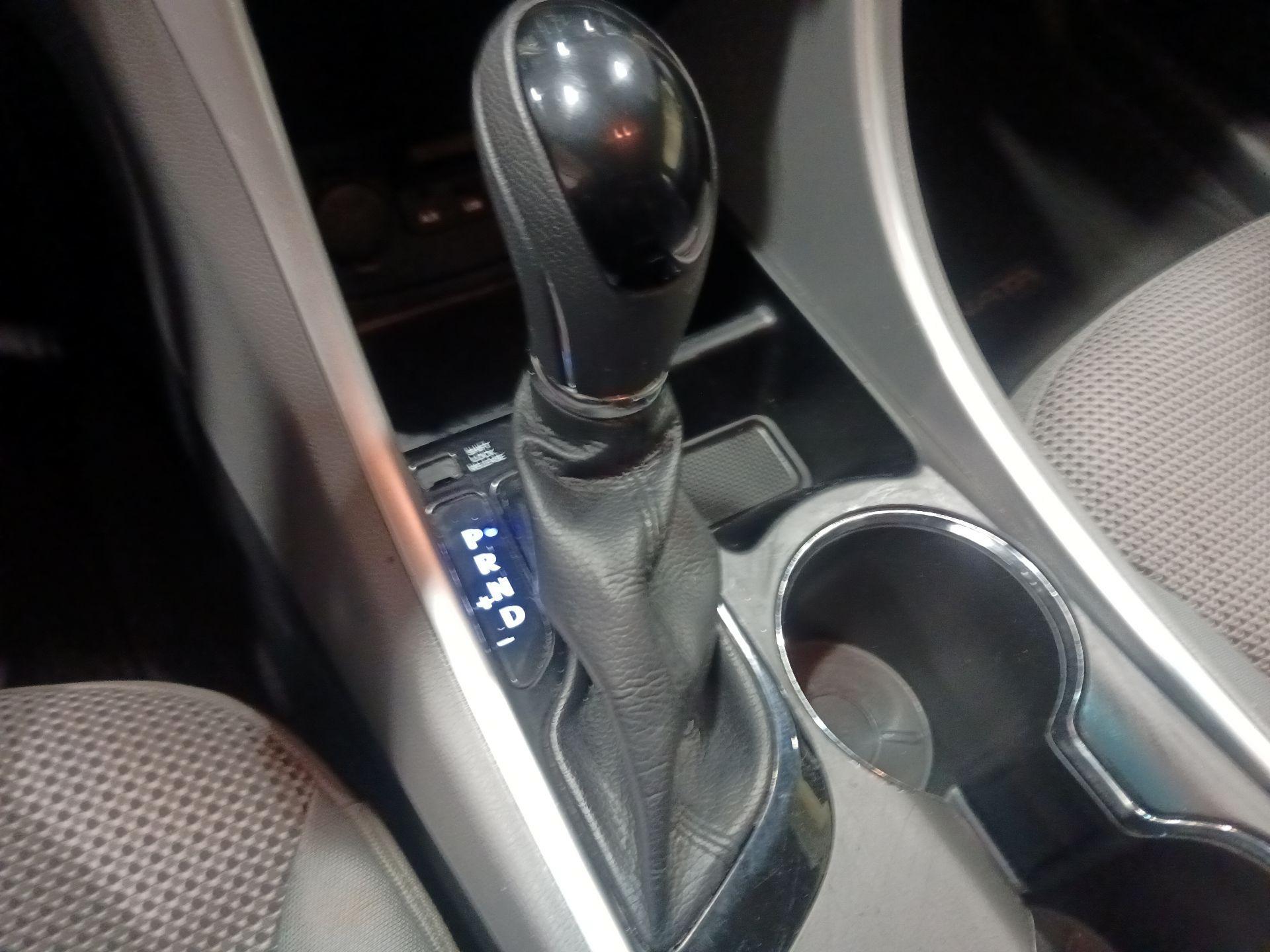 Thumbnail: 2014 Hyundai Sonata - 13
