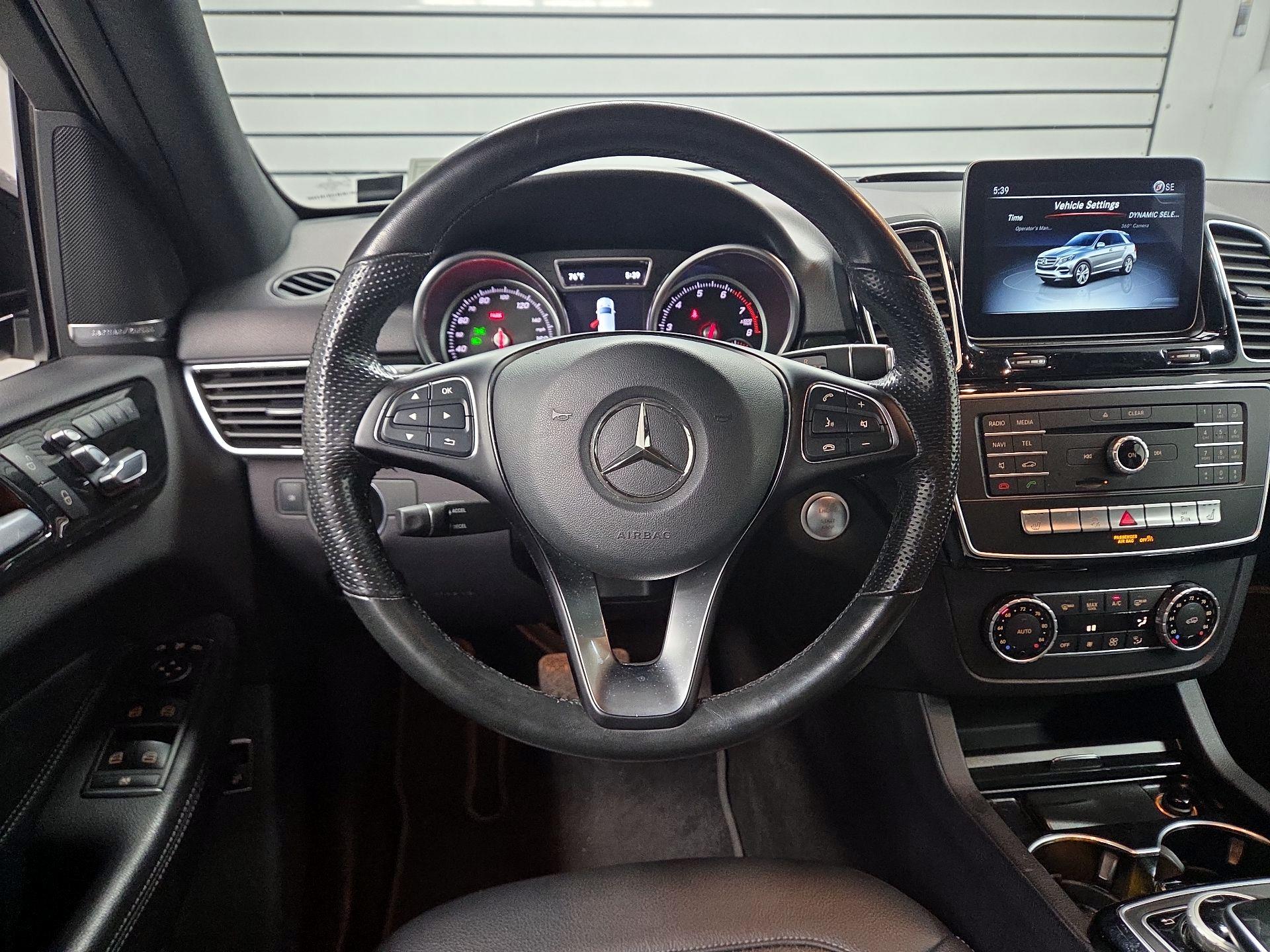 Thumbnail: 2018 Mercedes-Benz GLE - 10