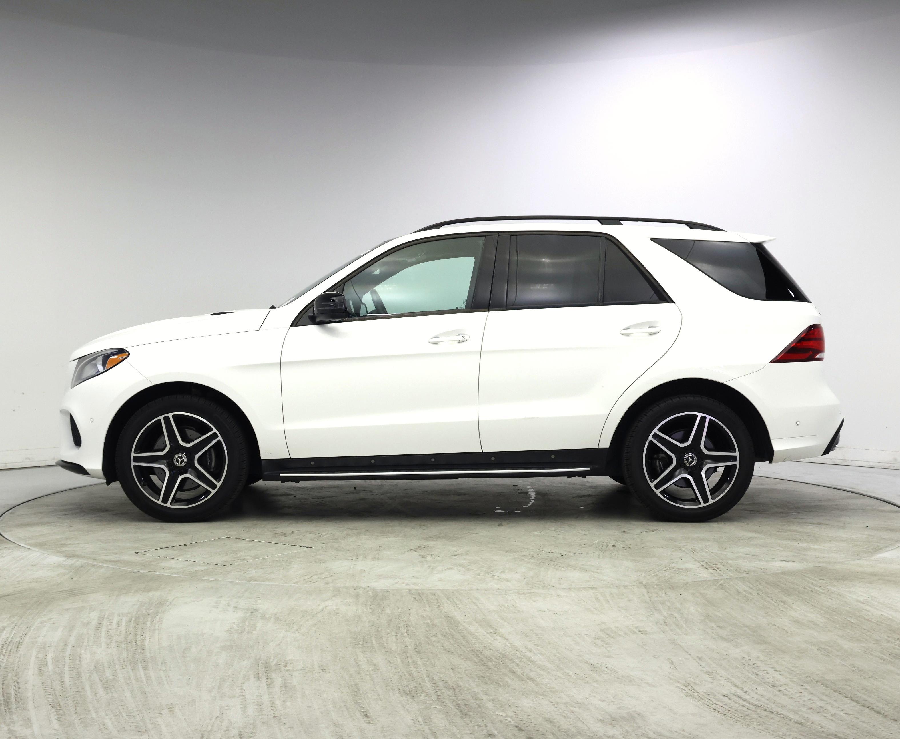 Thumbnail: 2018 Mercedes-Benz GLE - 3