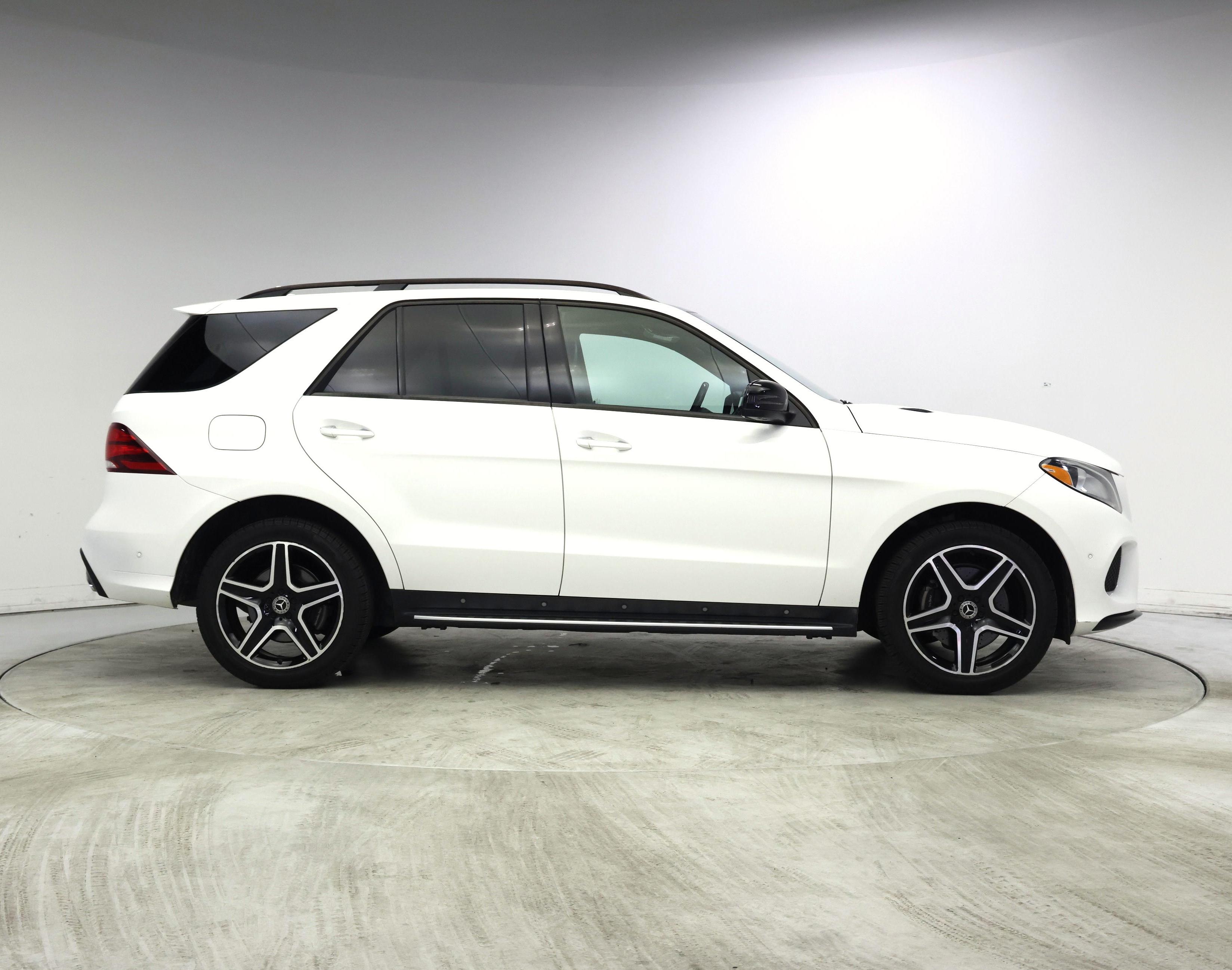 Thumbnail: 2018 Mercedes-Benz GLE - 7