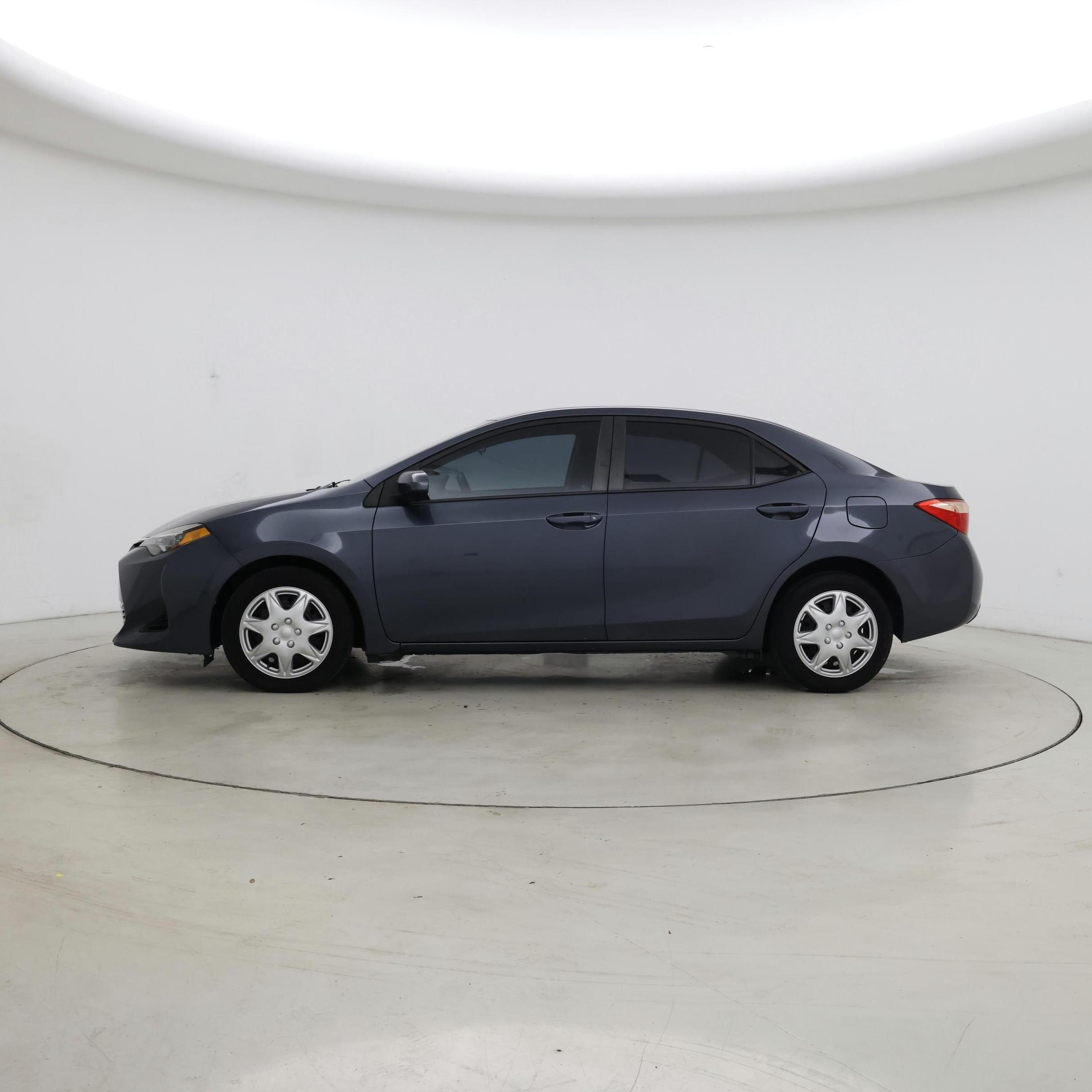 Thumbnail: 2019 Toyota Corolla - 3