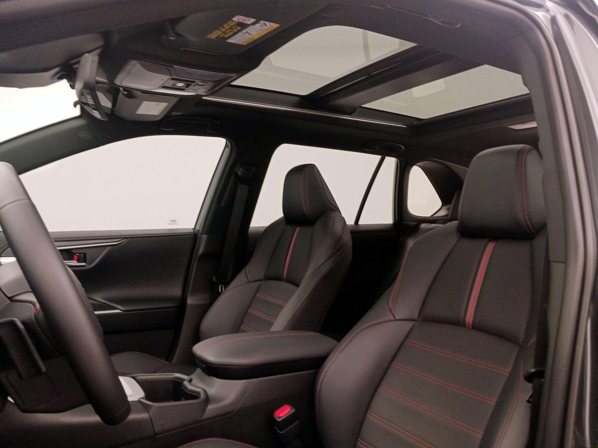 Thumbnail: 2025 Toyota RAV4 - 19