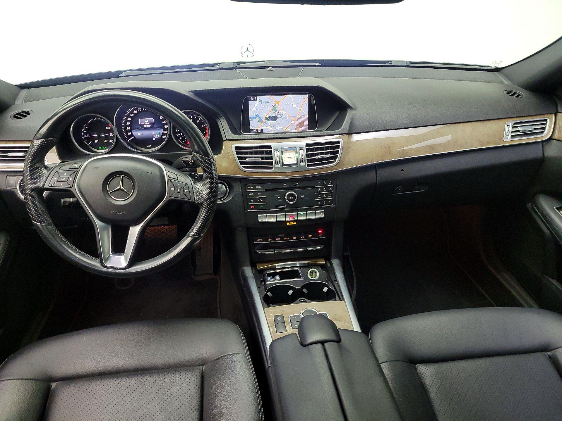 Thumbnail: 2016 Mercedes-Benz E-Class - 9
