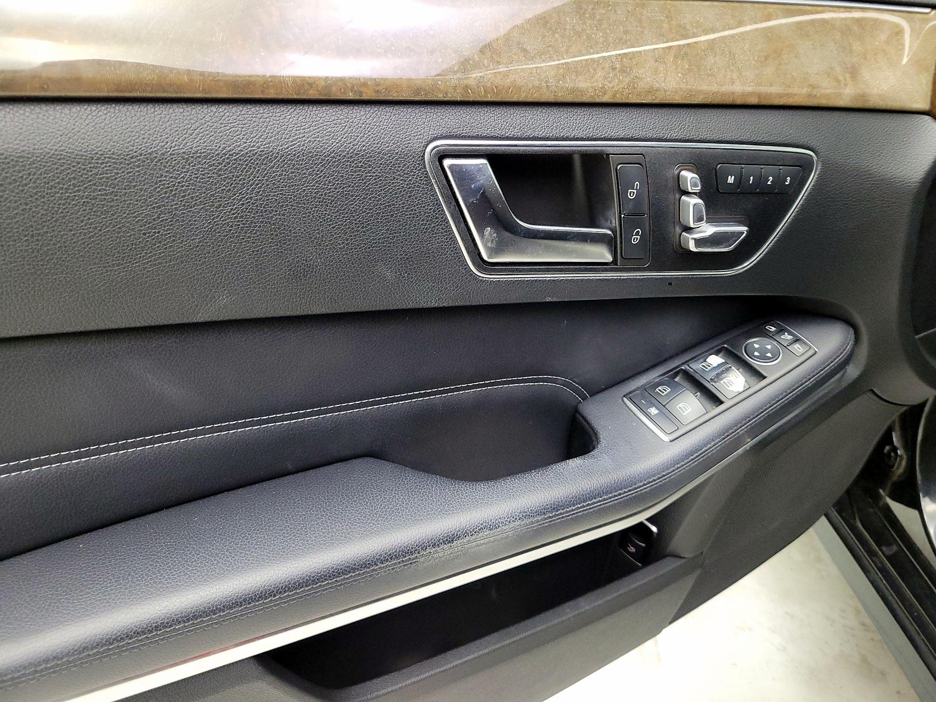 Thumbnail: 2016 Mercedes-Benz E-Class - 12