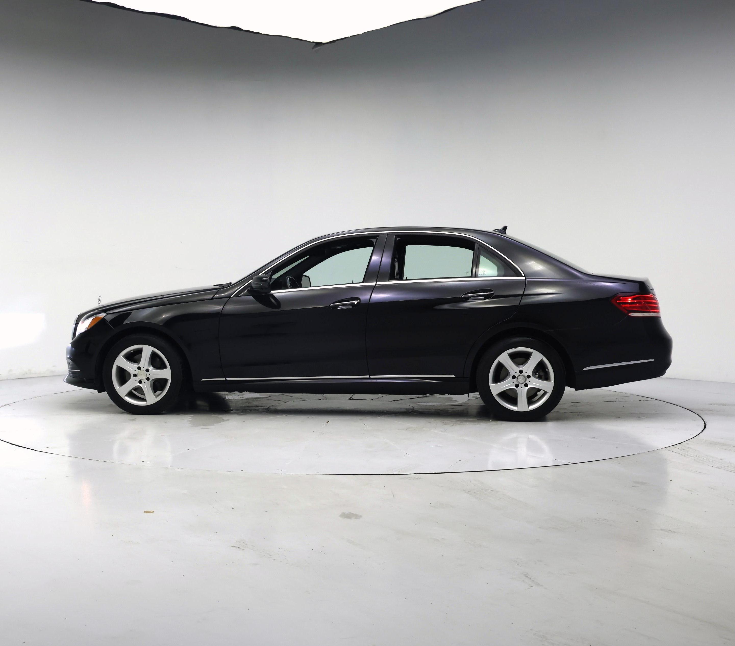 Thumbnail: 2016 Mercedes-Benz E-Class - 3