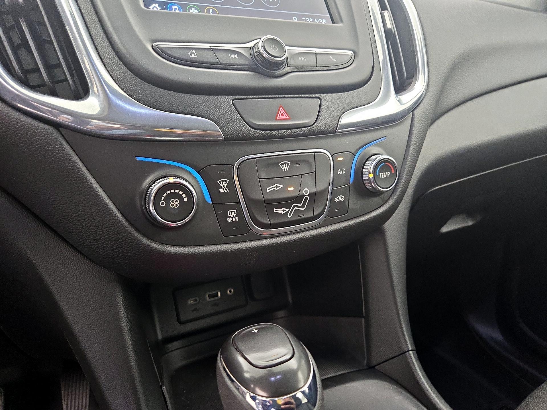 Thumbnail: 2019 Chevrolet Equinox - 16