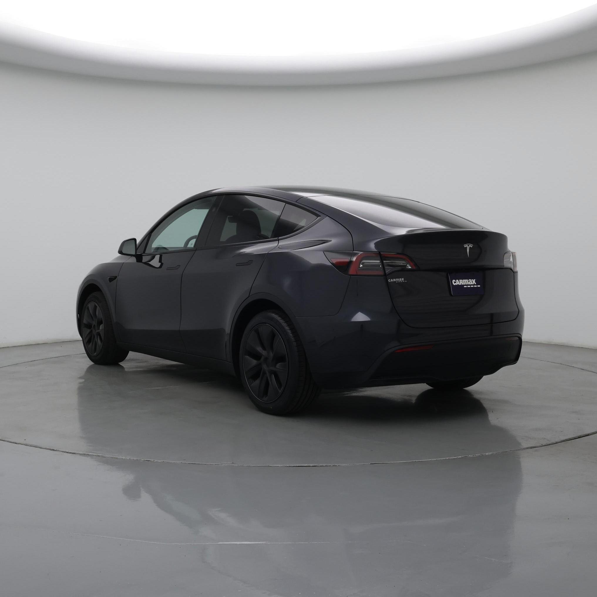 Thumbnail: 2025 Tesla Model Y - 2