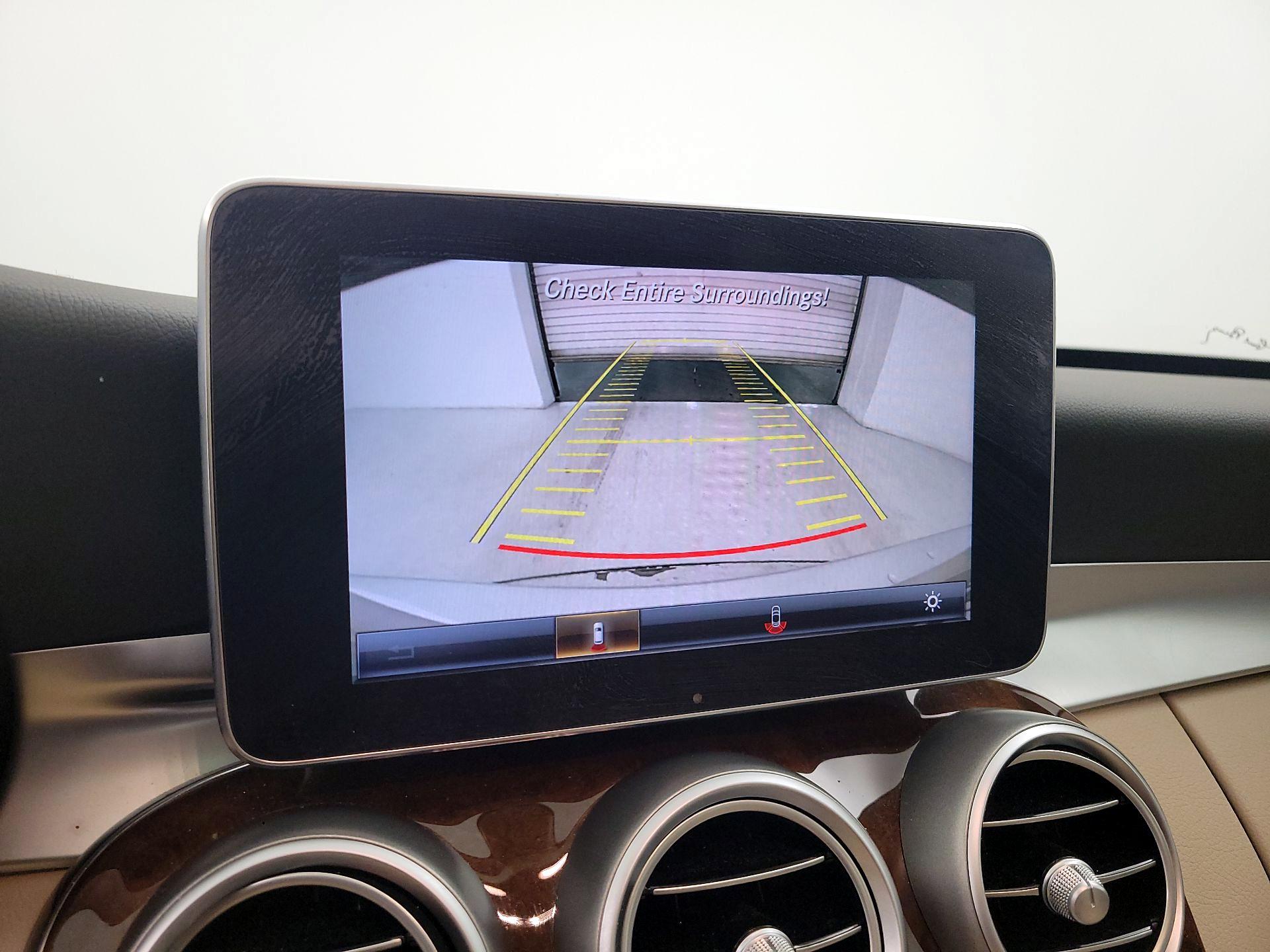 Thumbnail: 2016 Mercedes-Benz C-Class - 15