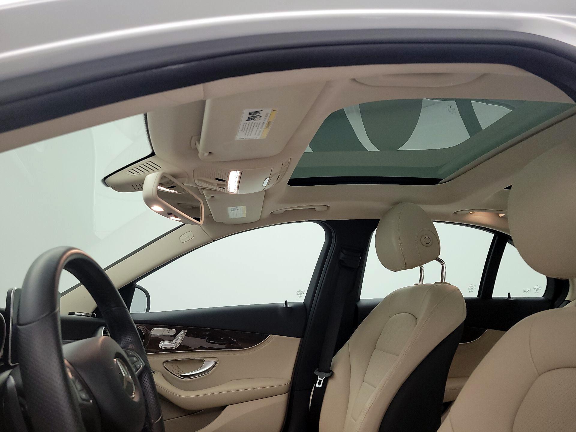 Thumbnail: 2016 Mercedes-Benz C-Class - 20