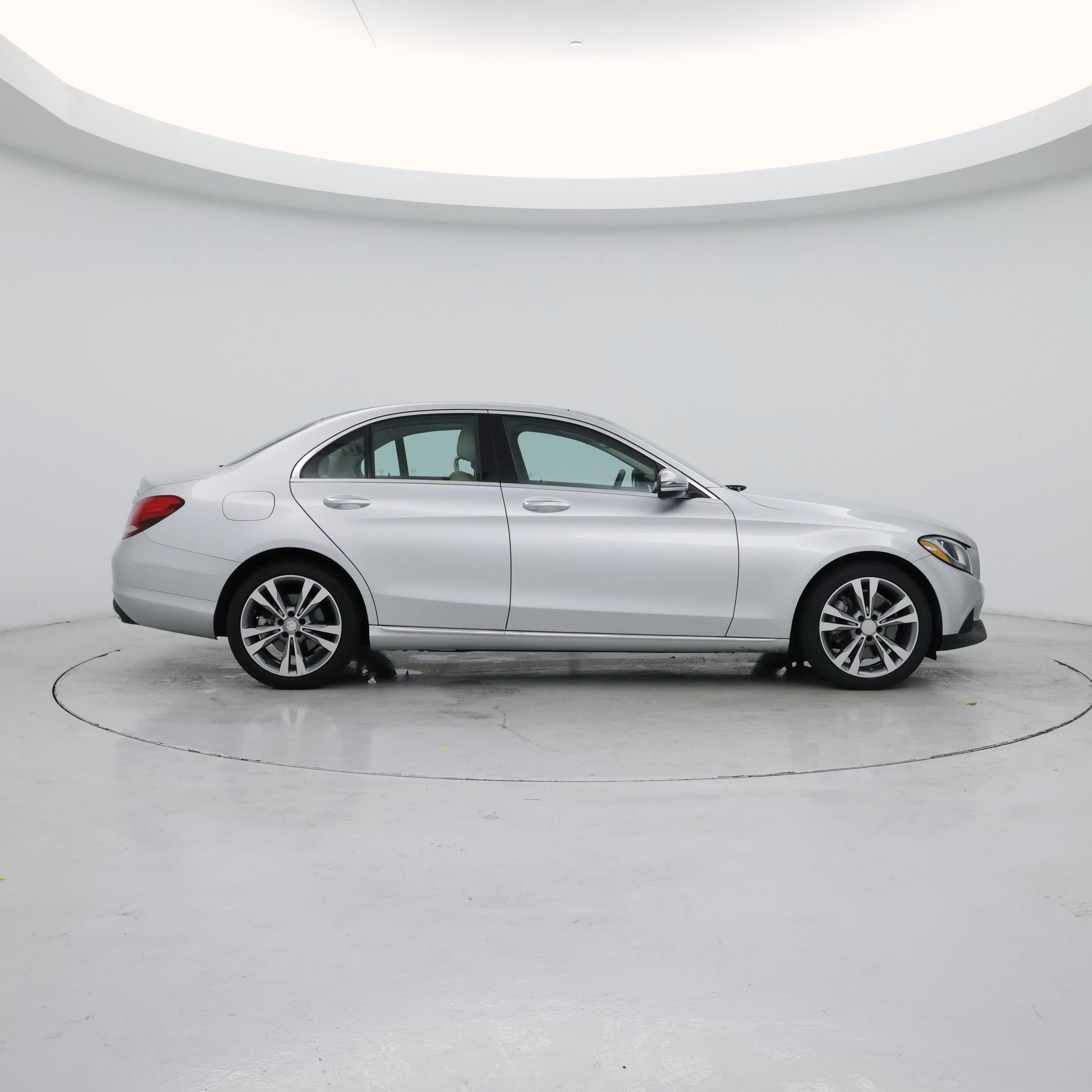 Thumbnail: 2016 Mercedes-Benz C-Class - 7