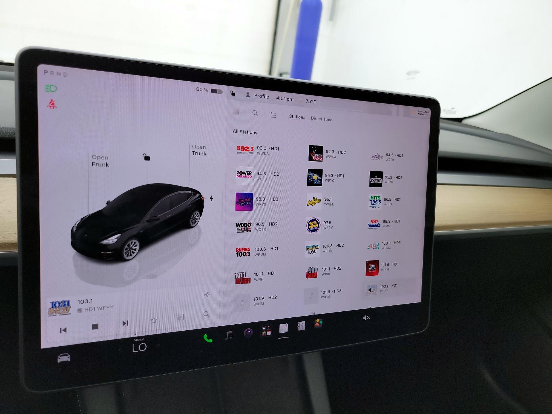 Thumbnail: 2023 Tesla Model 3 - 15