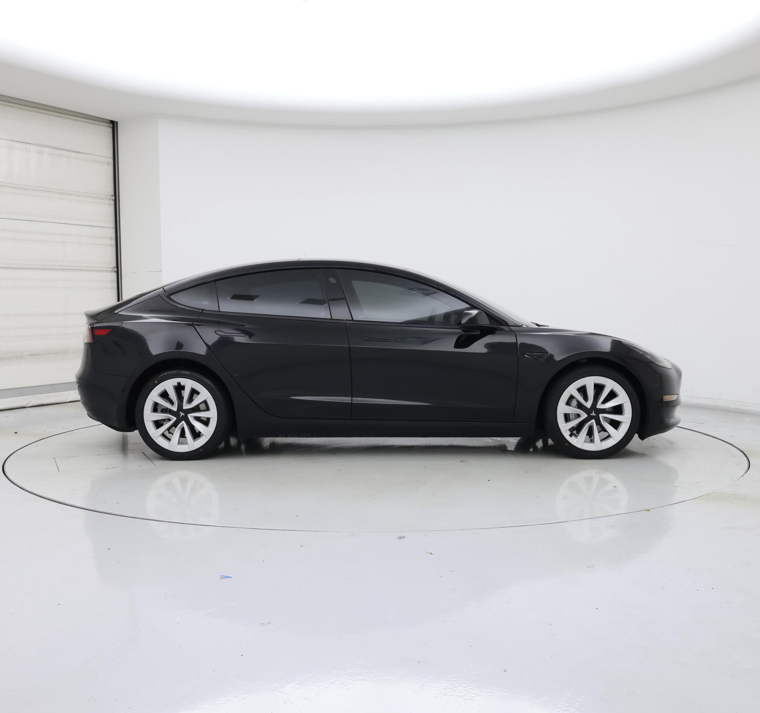 Thumbnail: 2023 Tesla Model 3 - 7