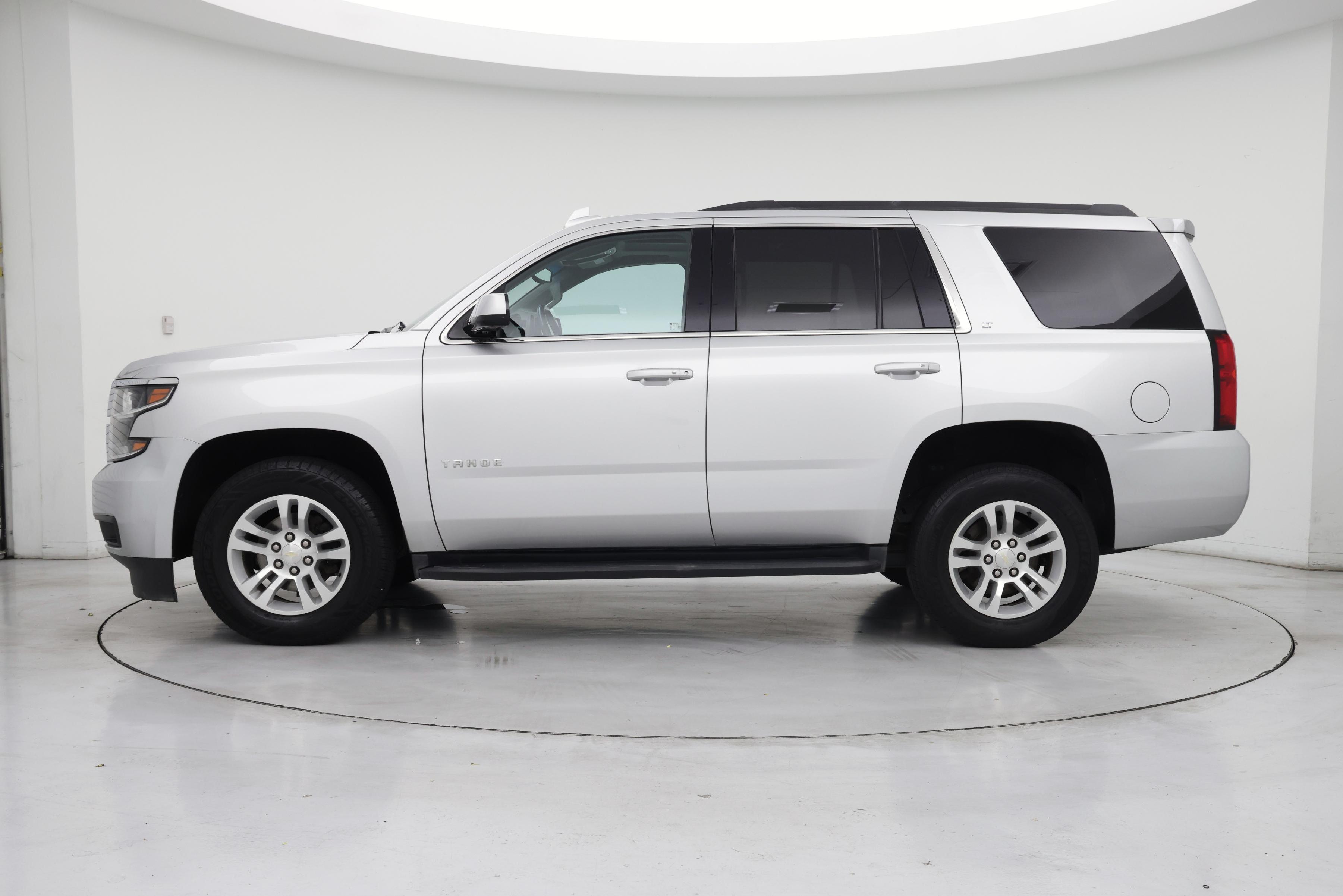 Thumbnail: 2020 Chevrolet Tahoe - 3