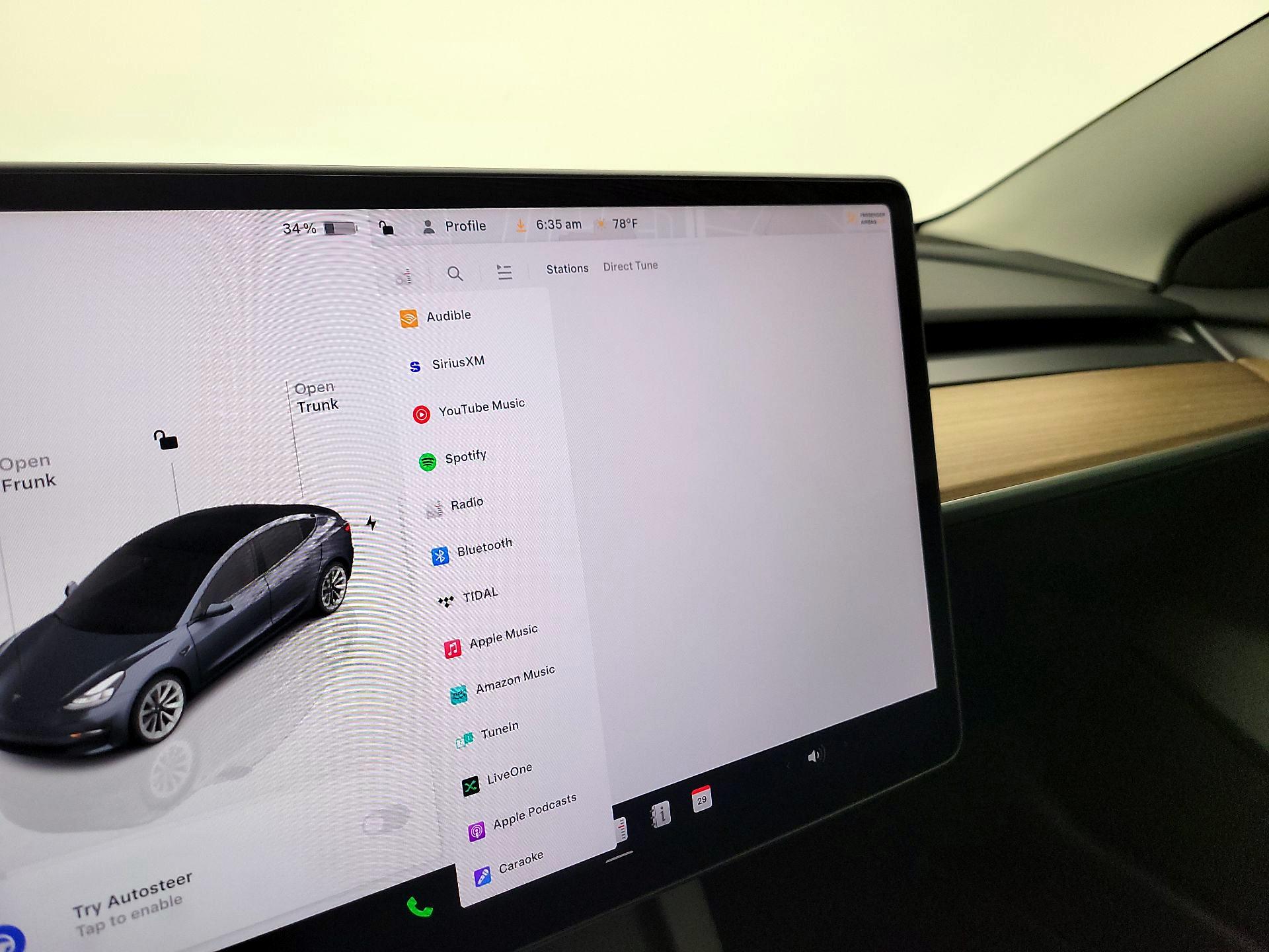 Thumbnail: 2023 Tesla Model 3 - 16