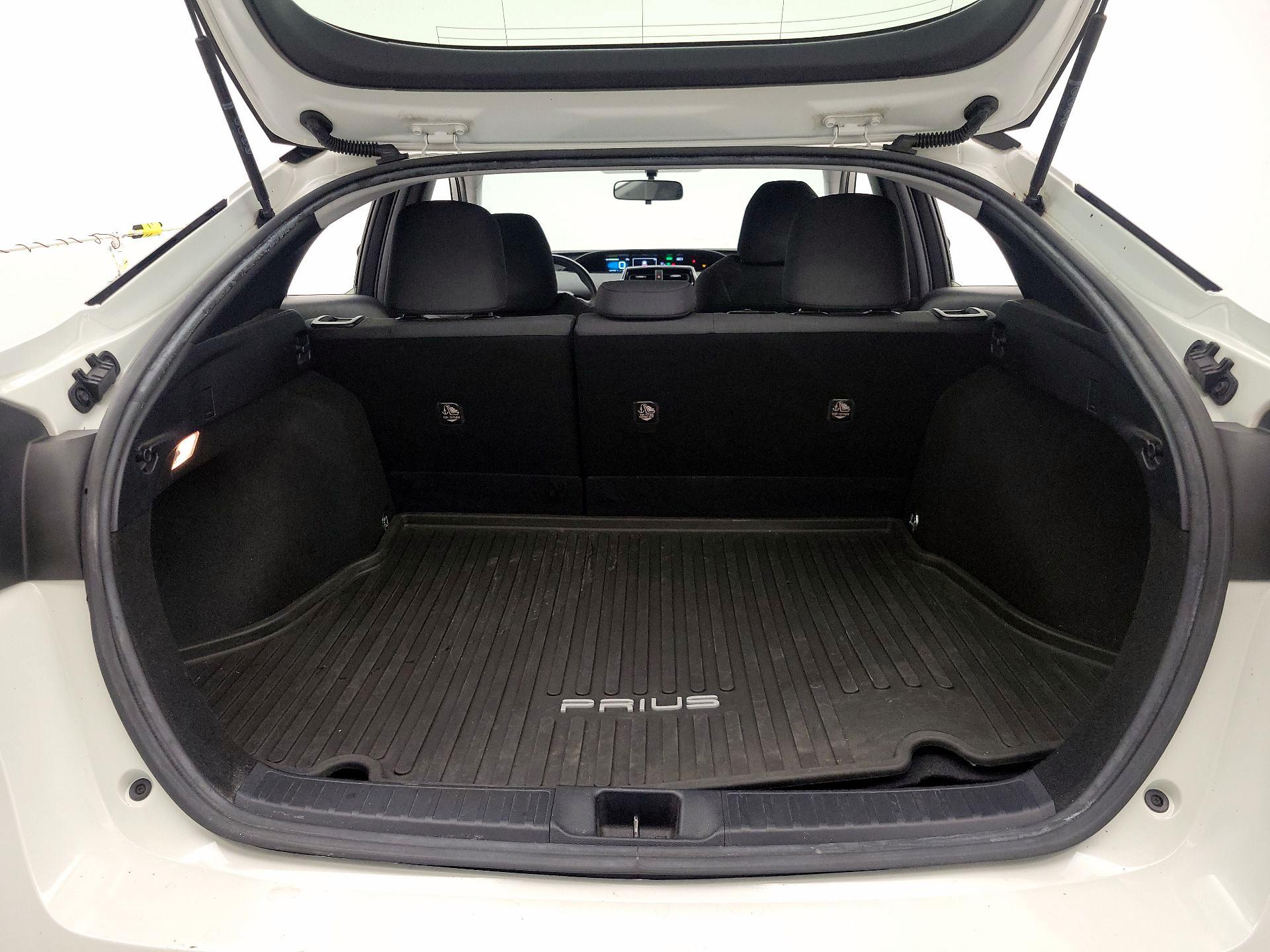 Thumbnail: 2016 Toyota Prius - 19