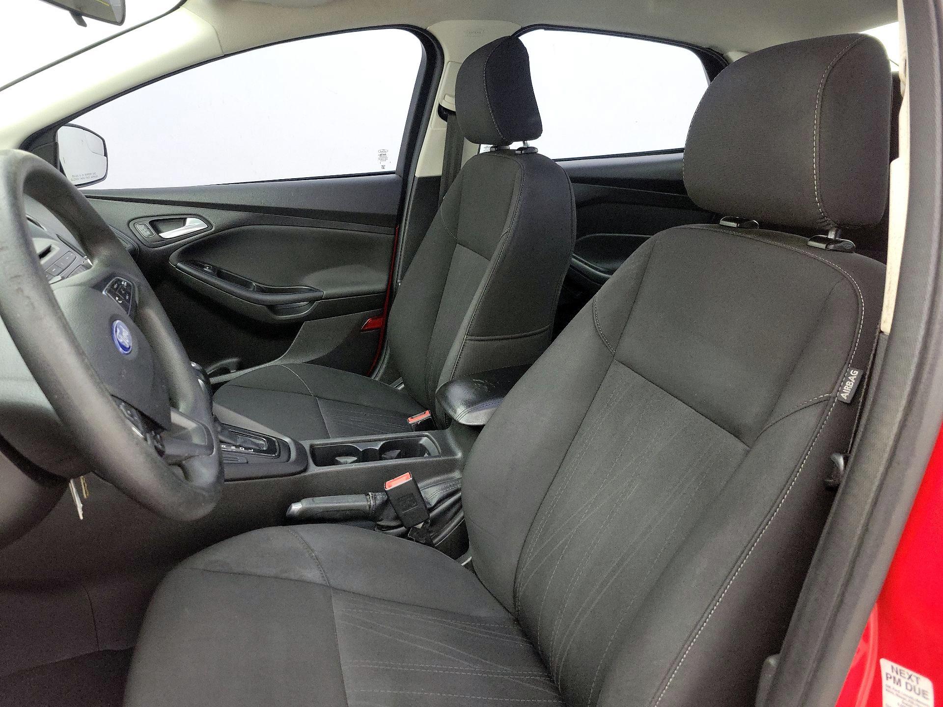Thumbnail: 2015 Ford Focus - 11