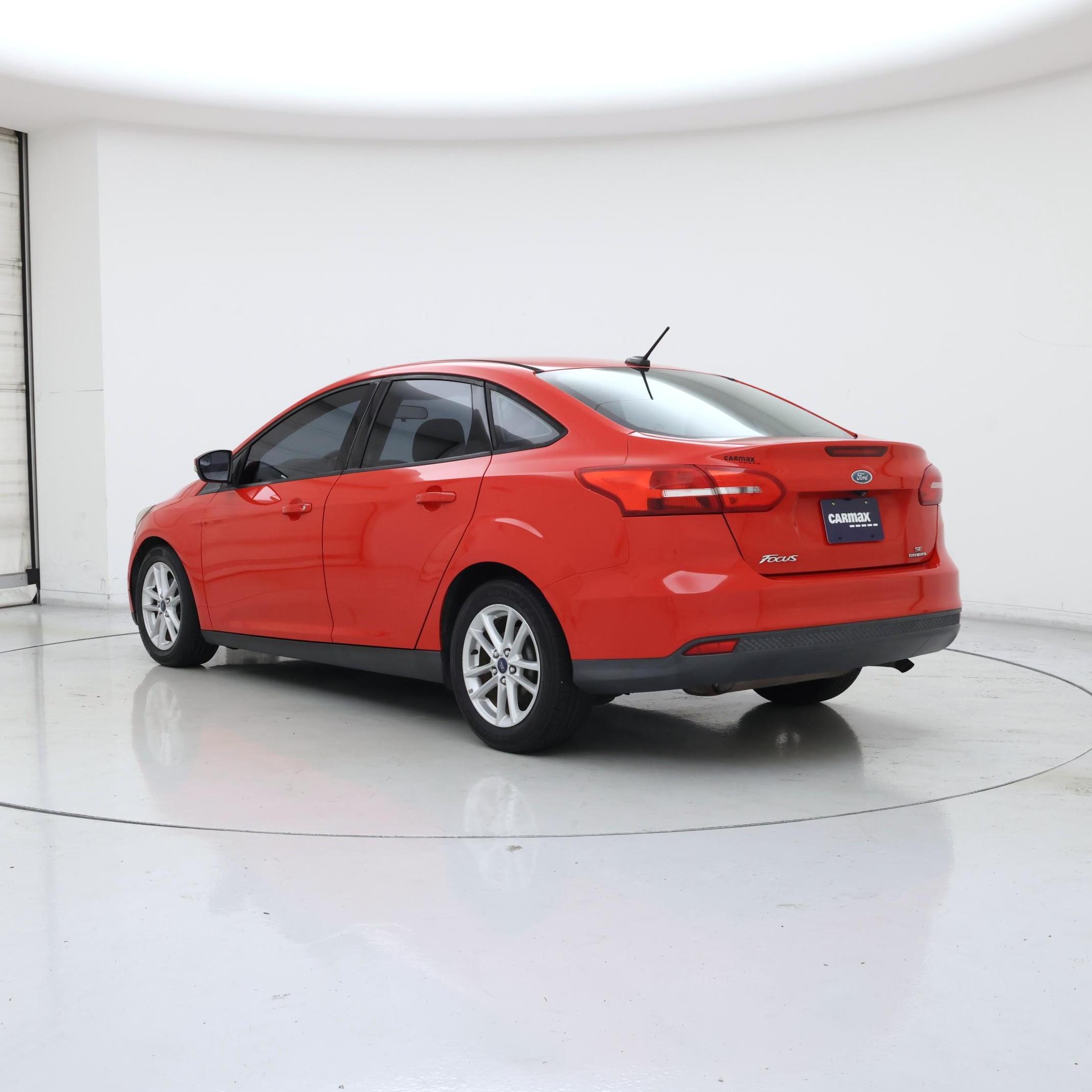 Thumbnail: 2015 Ford Focus - 2