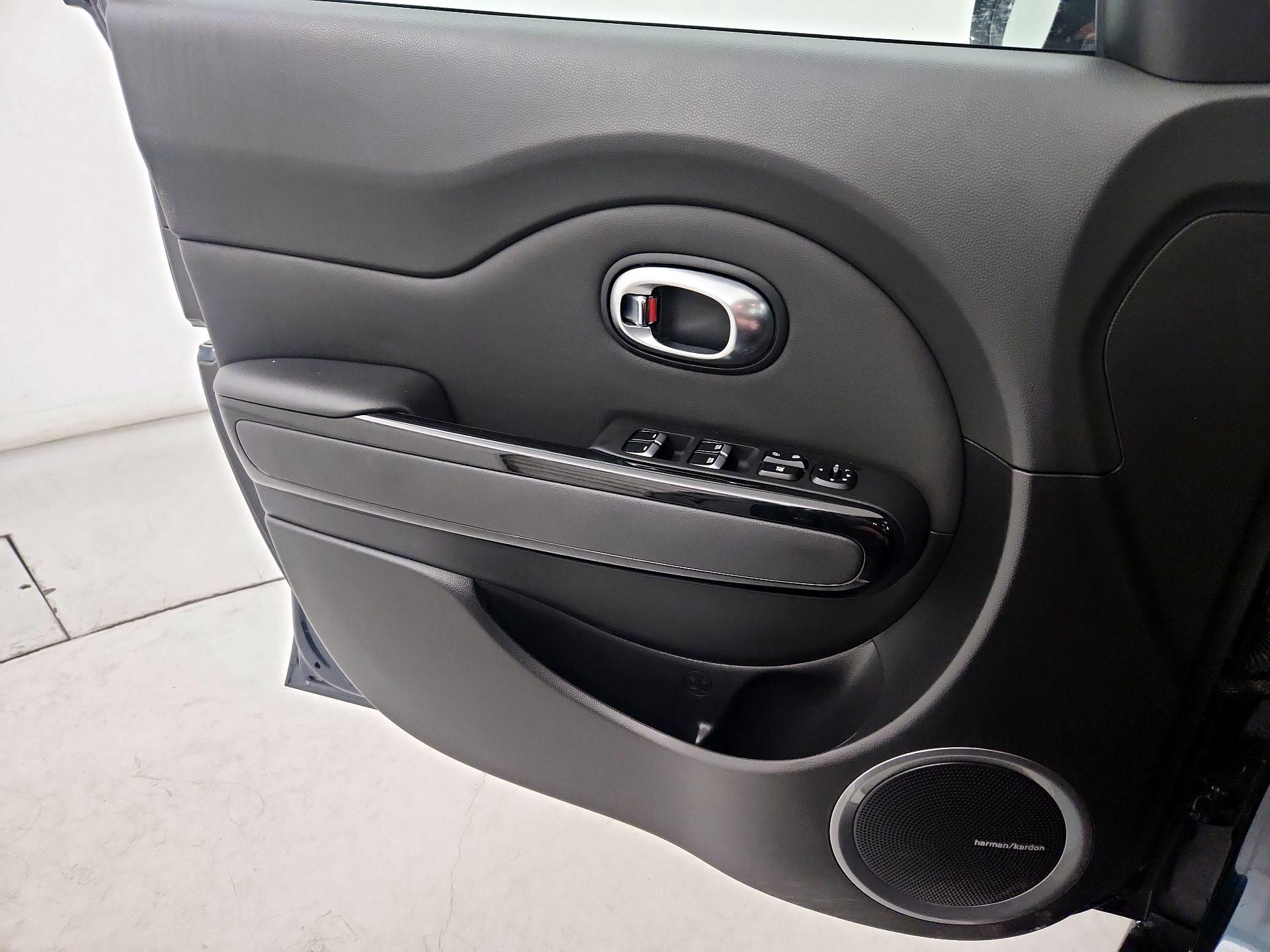 Thumbnail: 2018 Kia Soul - 12