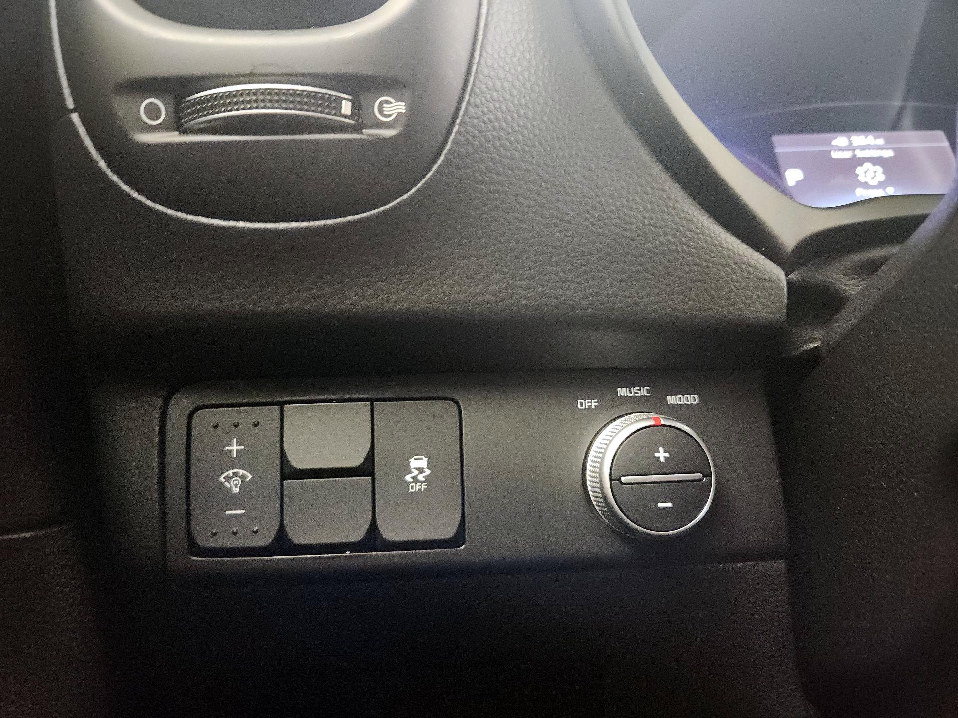 Thumbnail: 2018 Kia Soul - 13