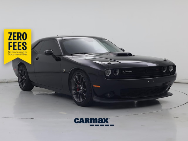 Black 2022 Dodge Challenger Coupe Rear-Wheel Drive Automatic
