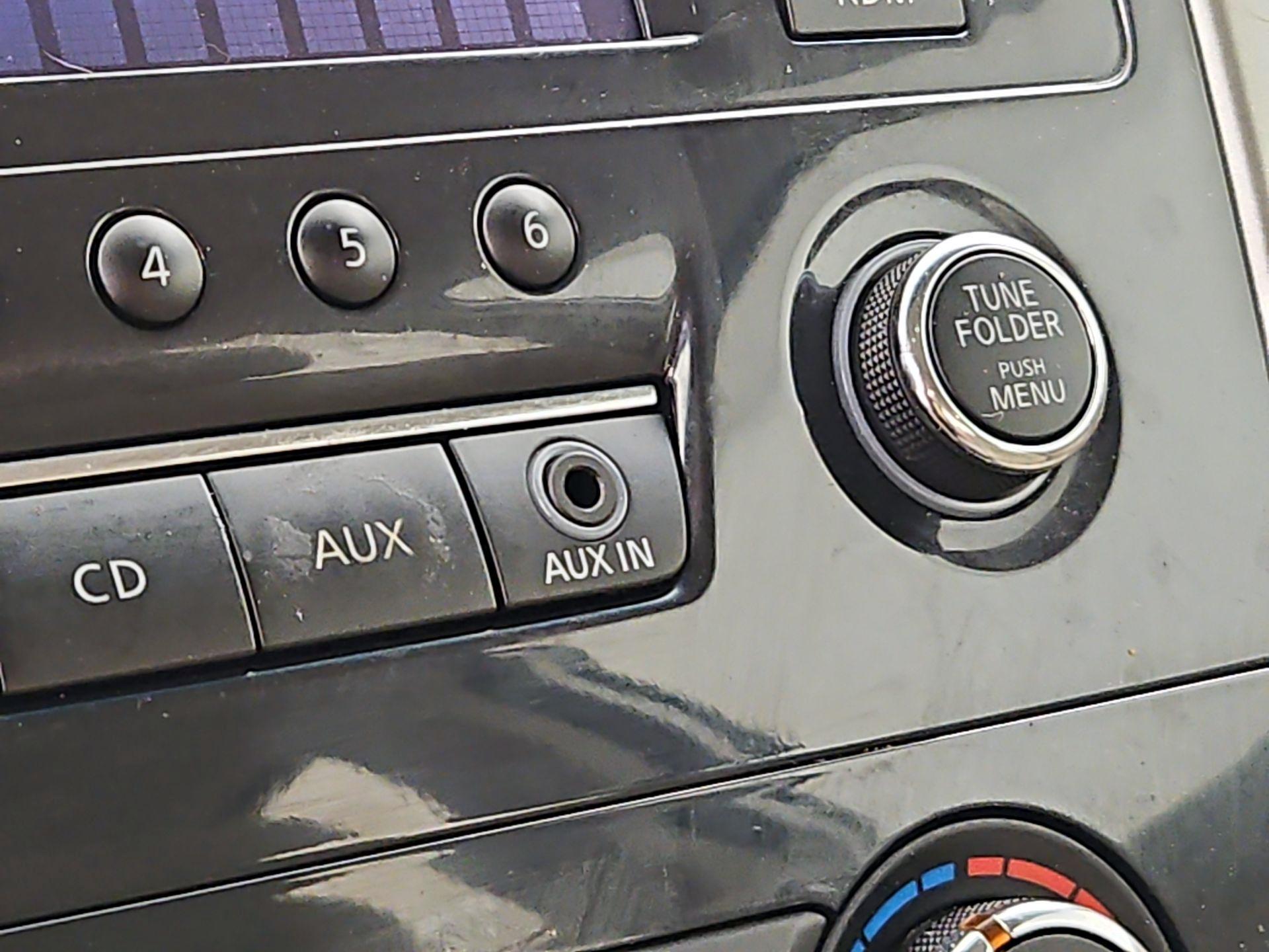 Thumbnail: 2014 Nissan Altima - 17