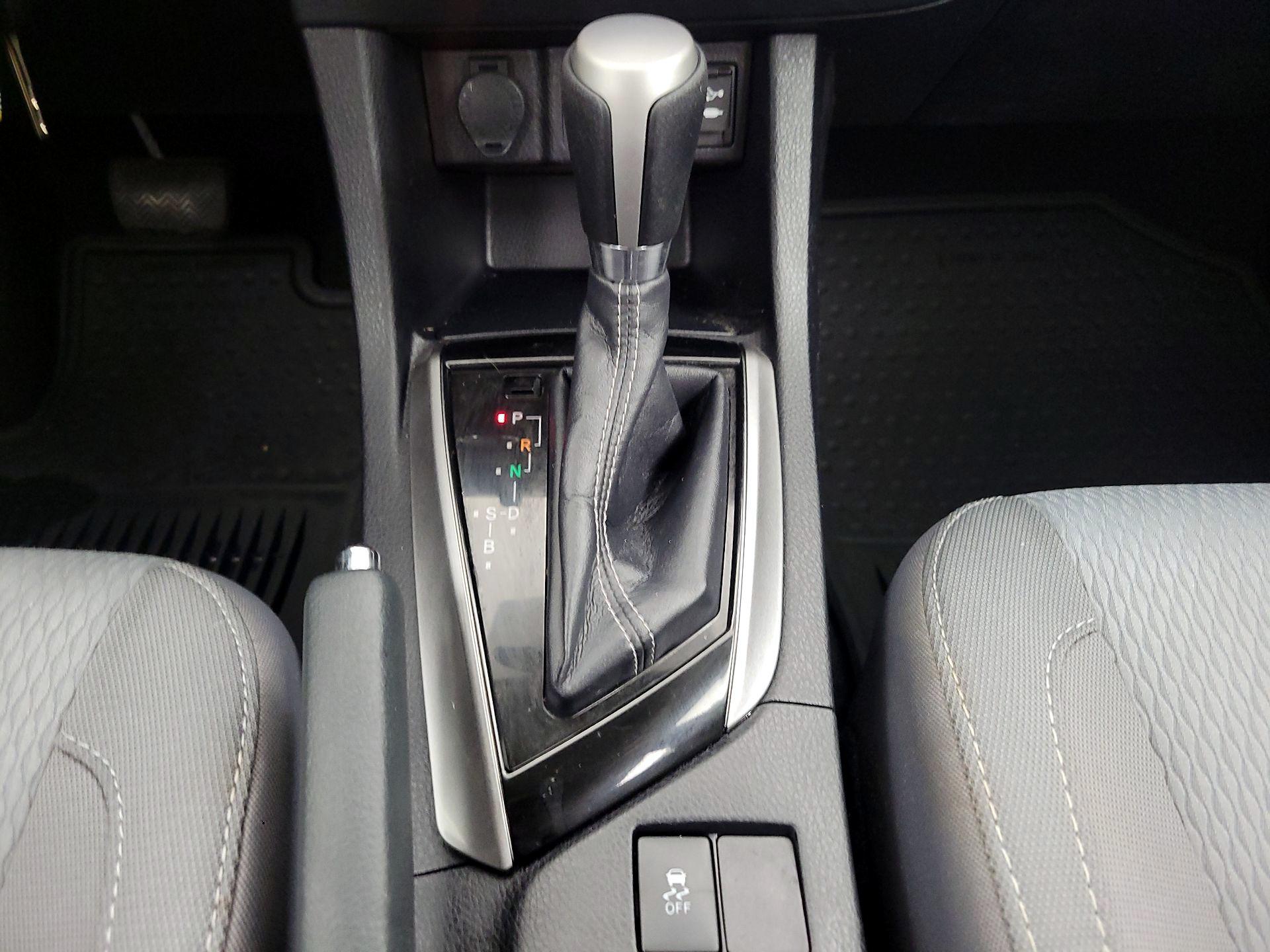 Thumbnail: 2016 Toyota Corolla - 17