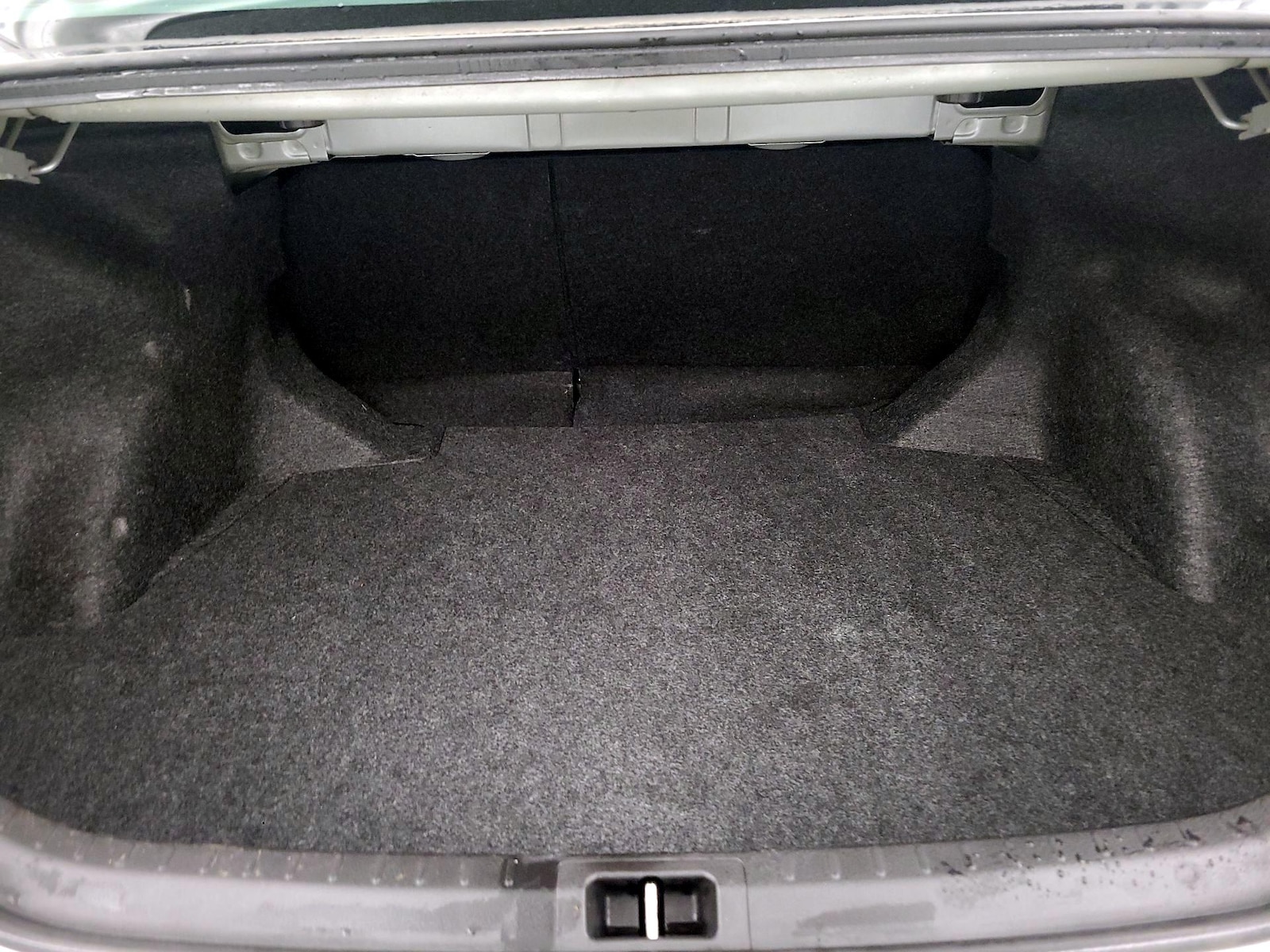 2016 Toyota Corolla LE - Photo 21