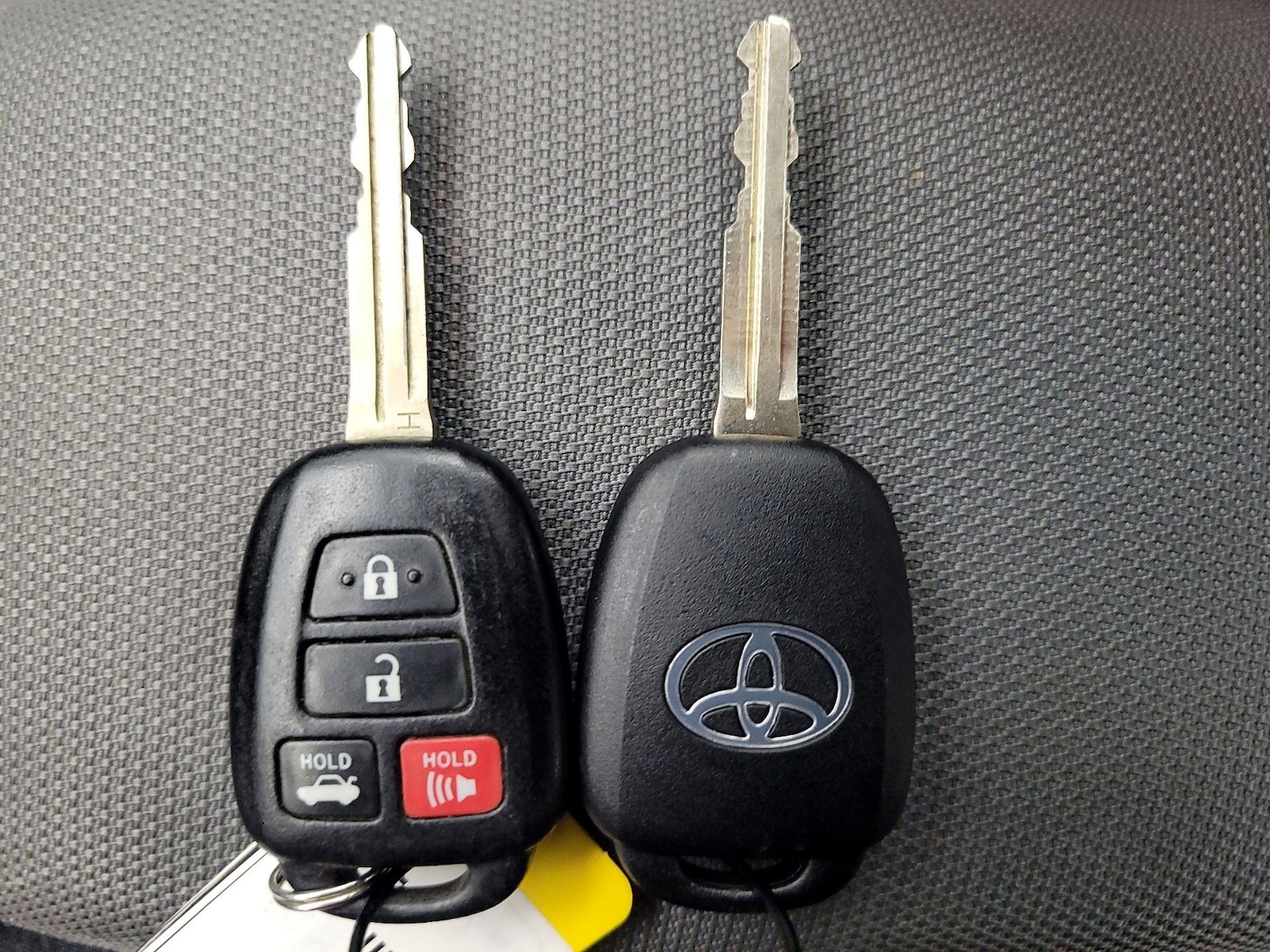 2016 Toyota Corolla LE - Photo 23