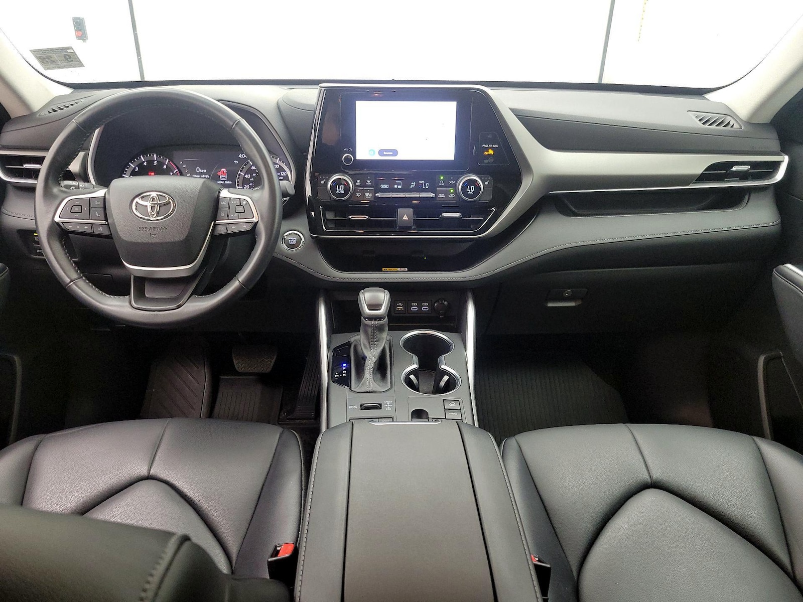 2023 Toyota Highlander XLE - Photo 10