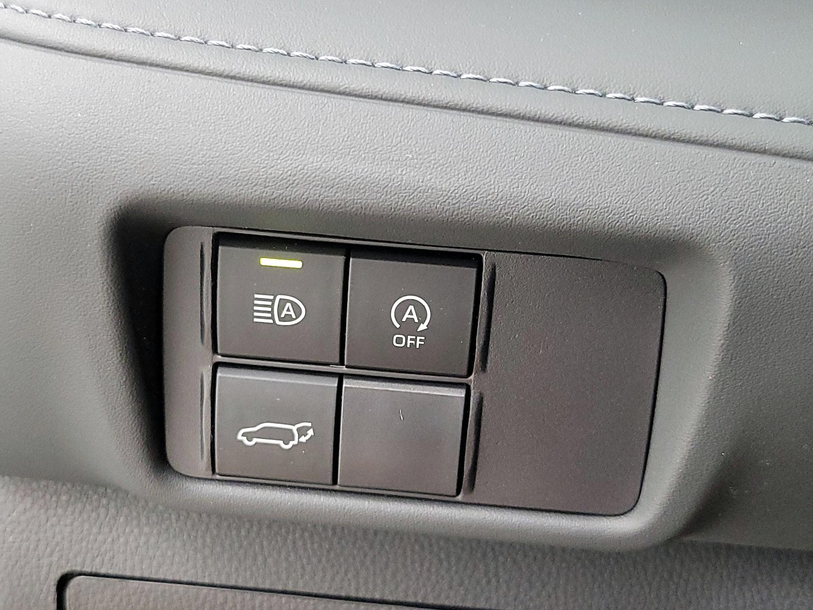 2023 Toyota Highlander XLE - Photo 14