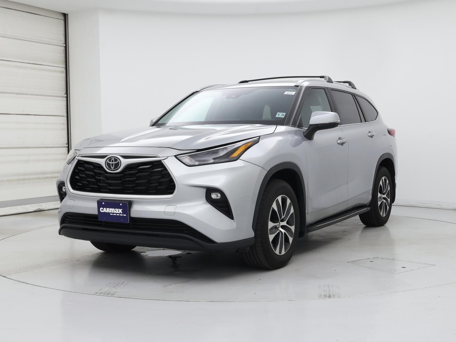 2023 Toyota Highlander XLE - Photo 5