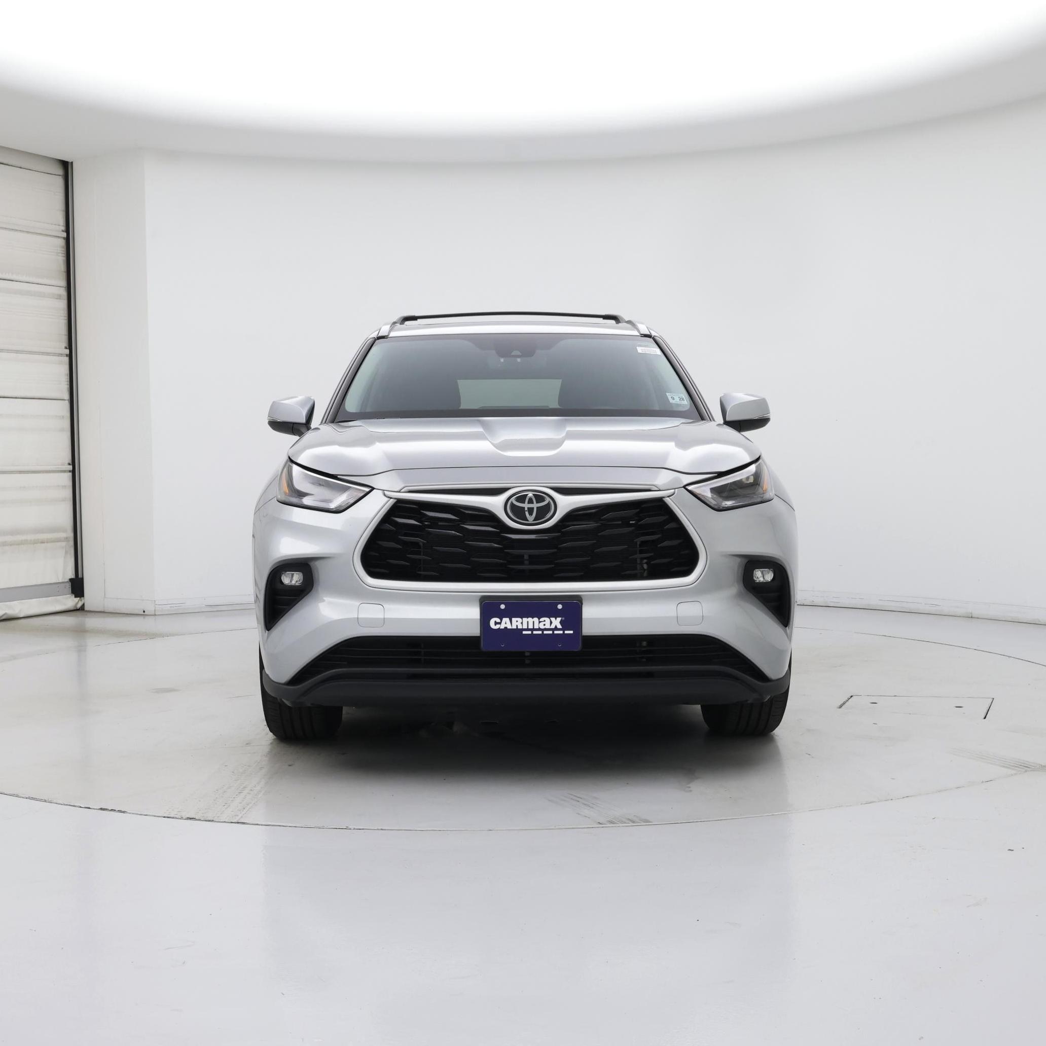 Thumbnail: 2023 Toyota Highlander - 5