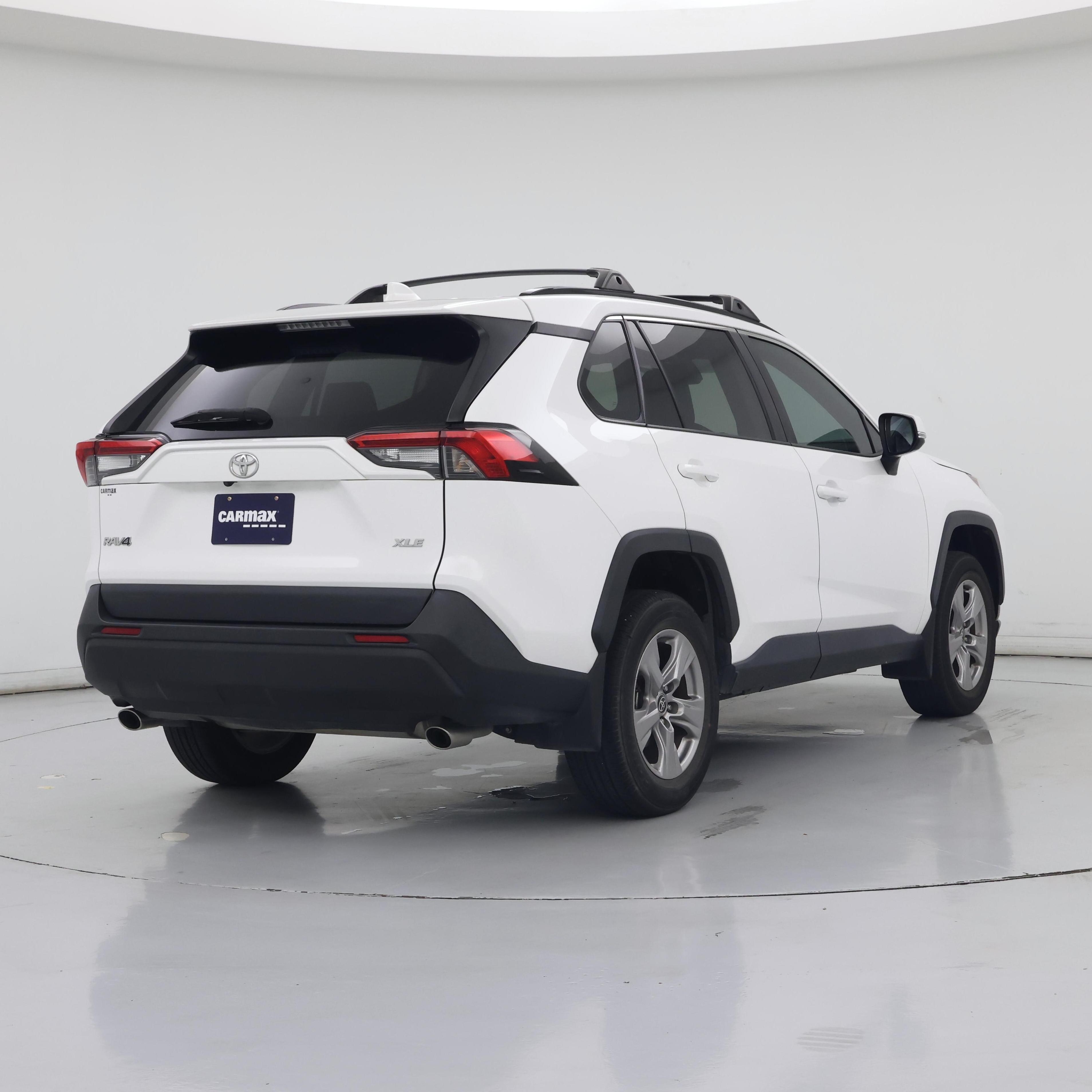 Thumbnail: 2023 Toyota RAV4 - 8